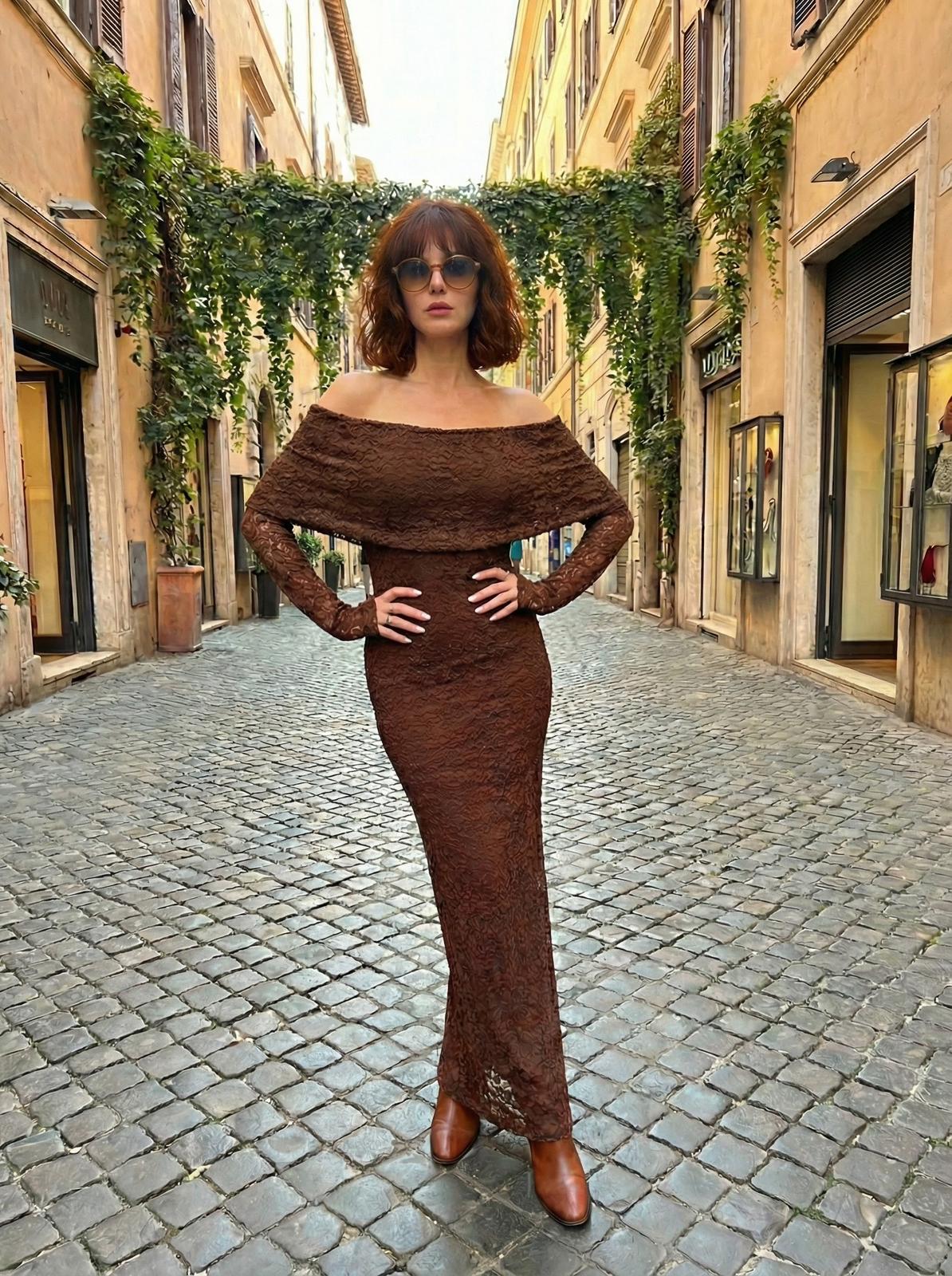 Dantel detaylı astarlı kayık yaka maxi boy elbise - Kahverengi