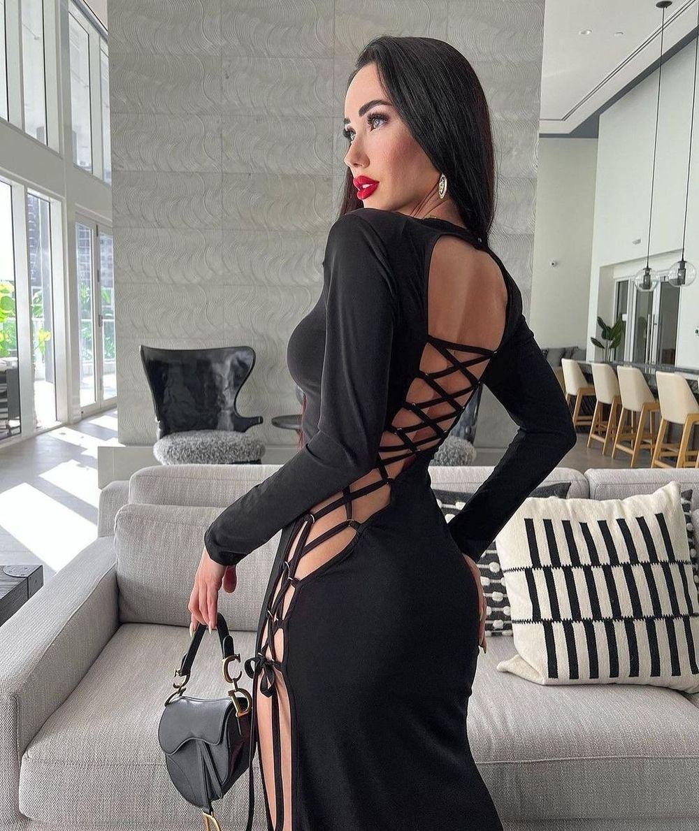 Sırtı britli maxi boy elbise