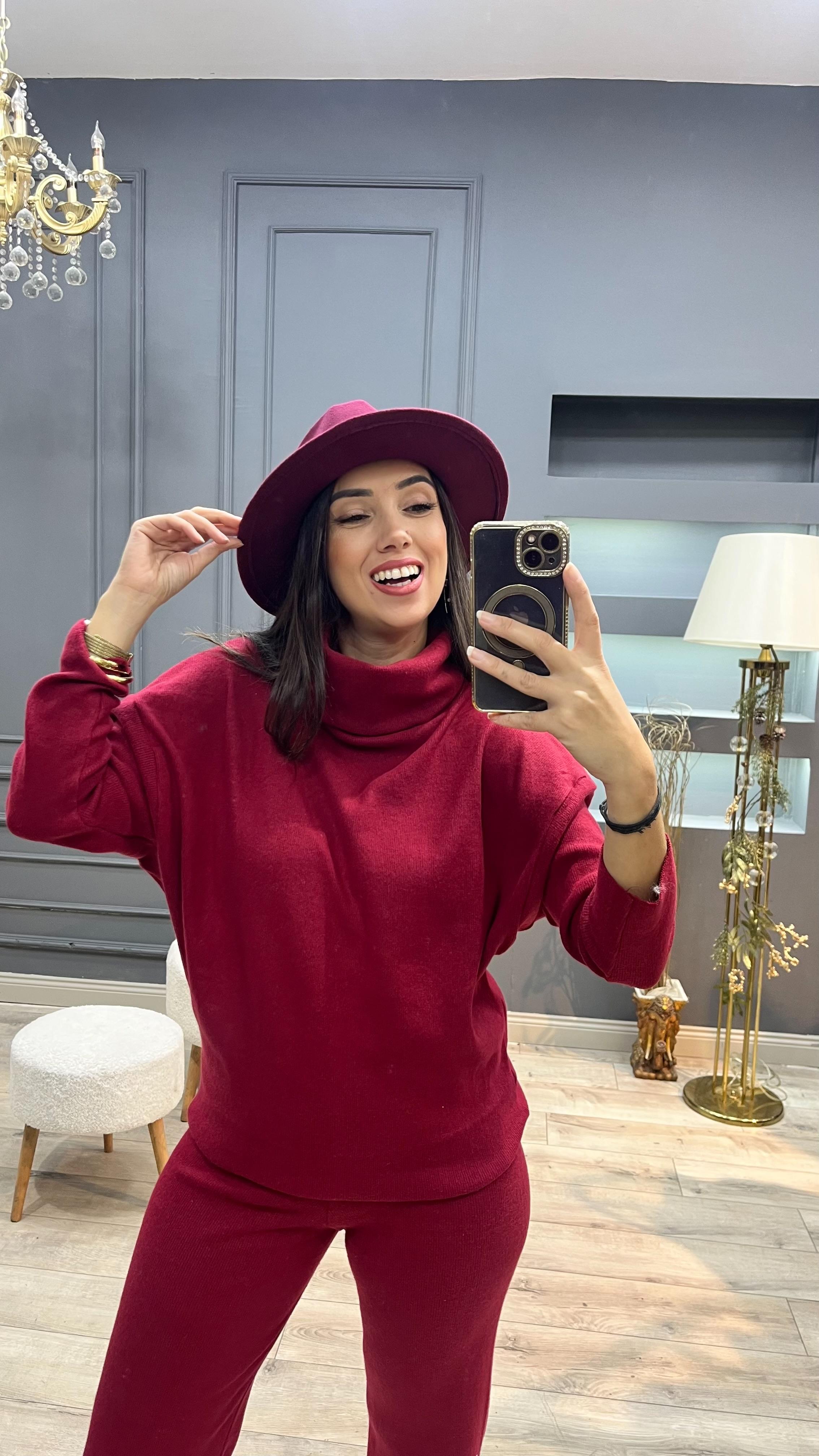 Degaje Yaka Likralı Yumoş Takım - Bordo