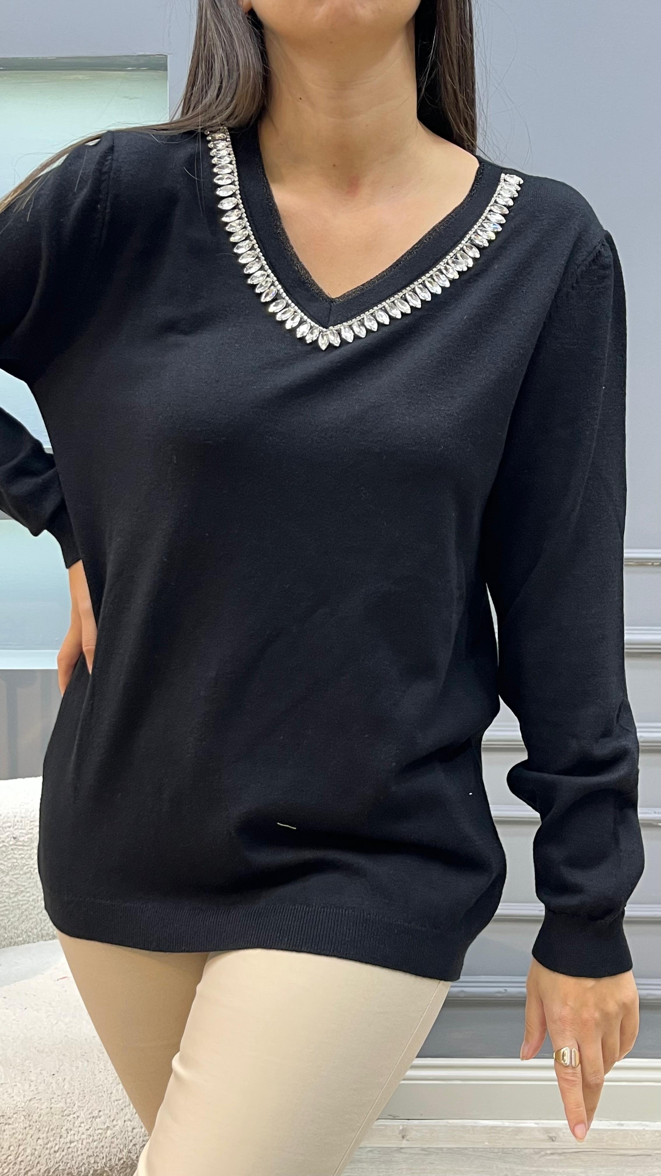 V Yaka Taşlı Triko - Siyah