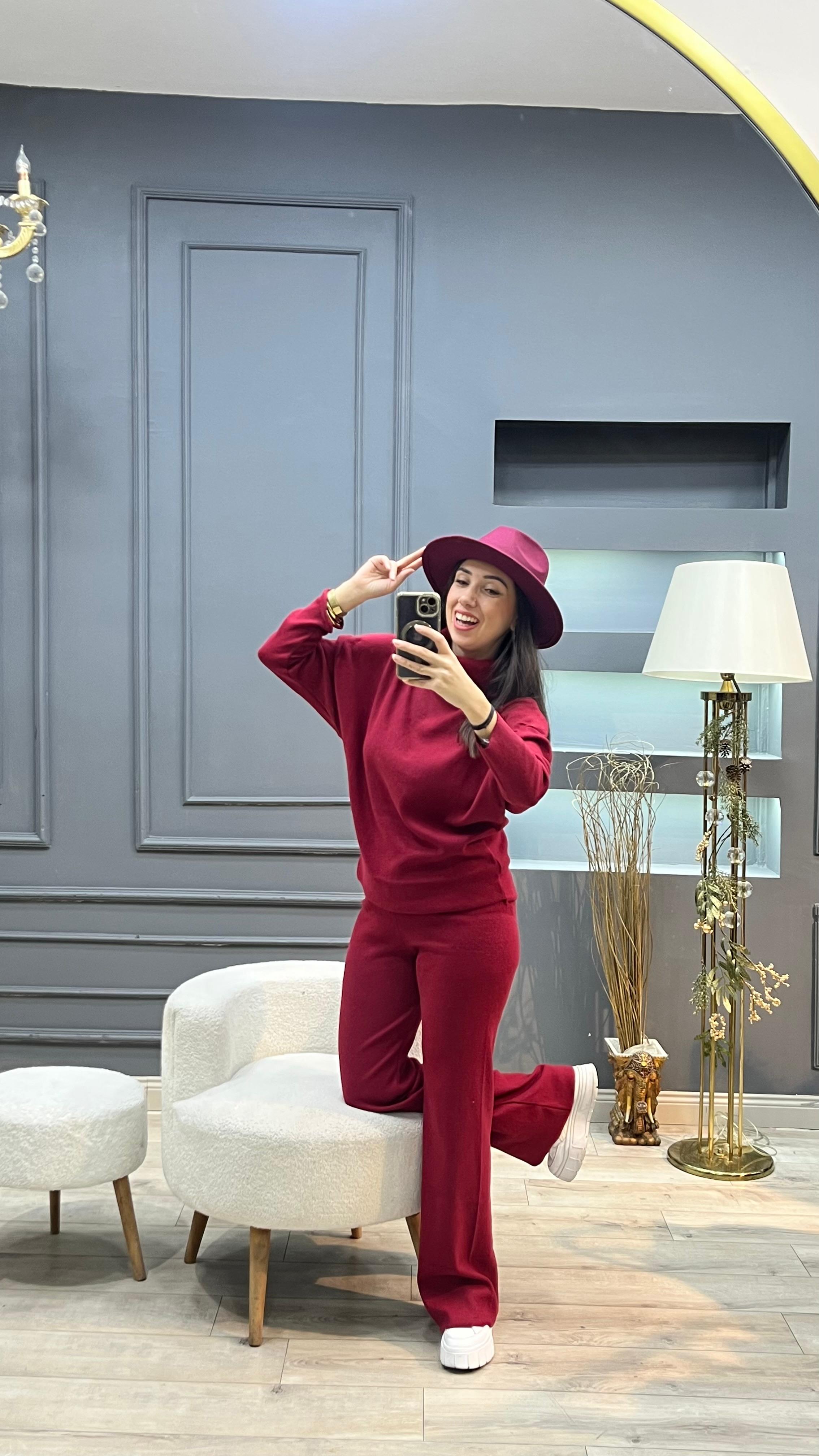 Degaje Yaka Likralı Yumoş Takım