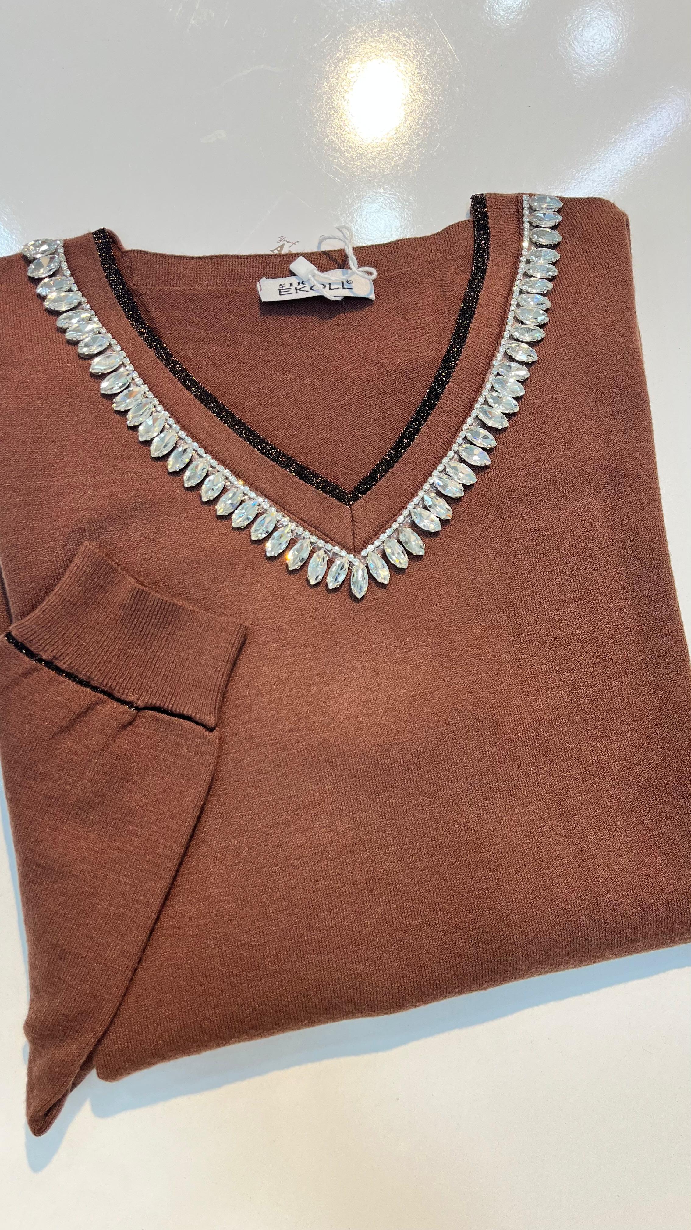 V Yaka Taşlı Triko - Kahverengi