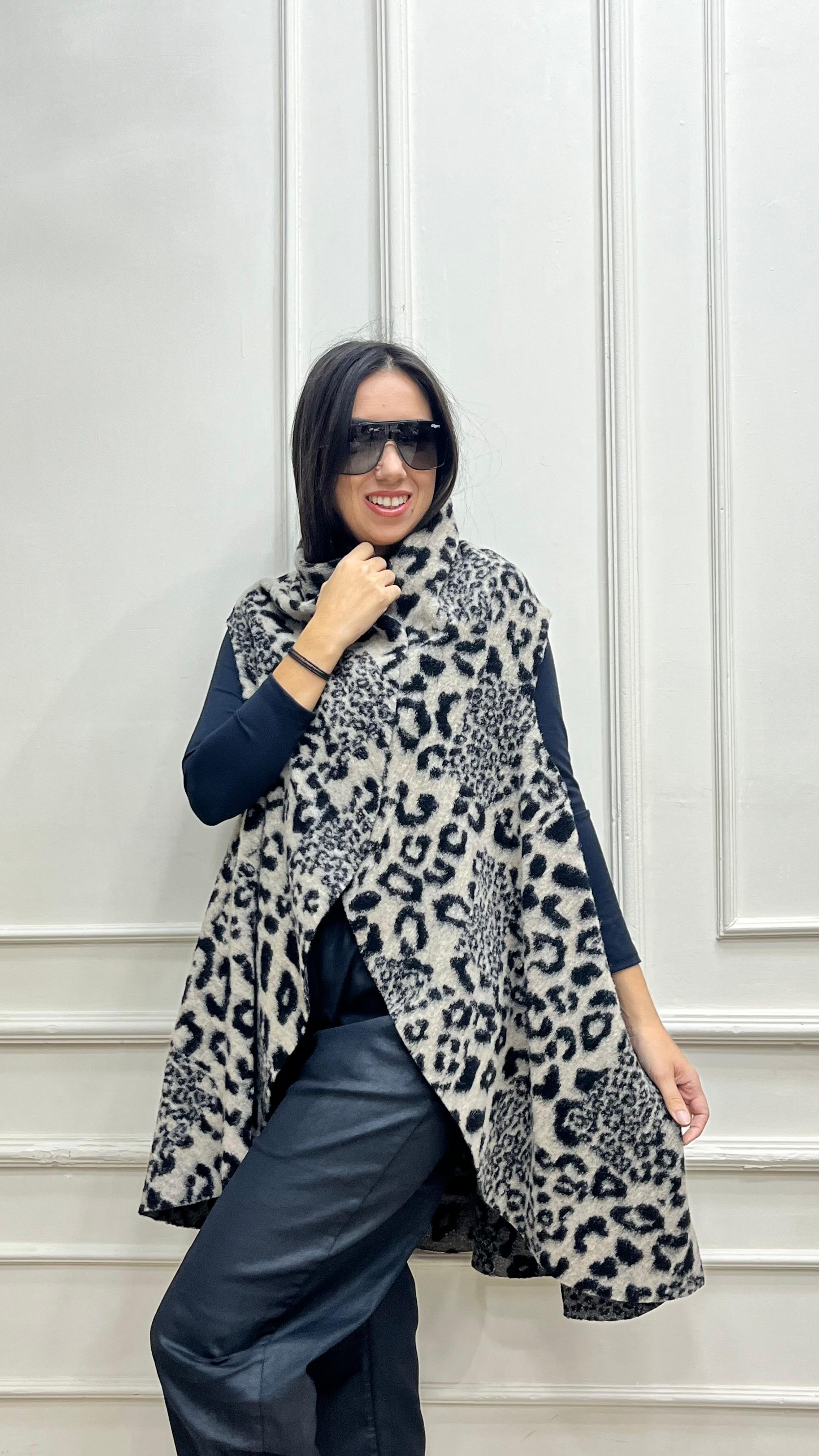 Leopar Desenli Keçe Yelek - Taş