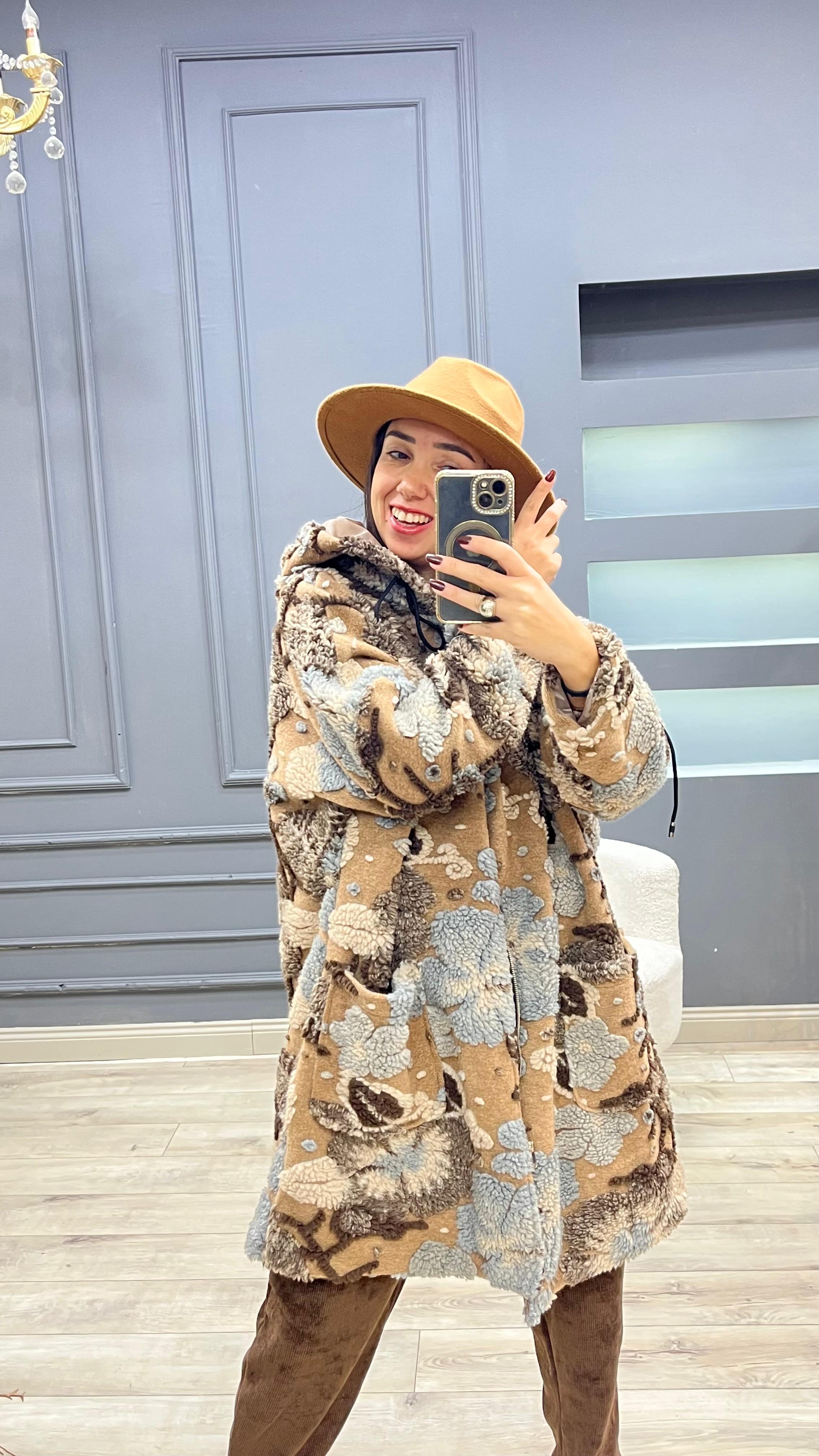 Kabartmalı İç Astarlı Kaban - Renkli2