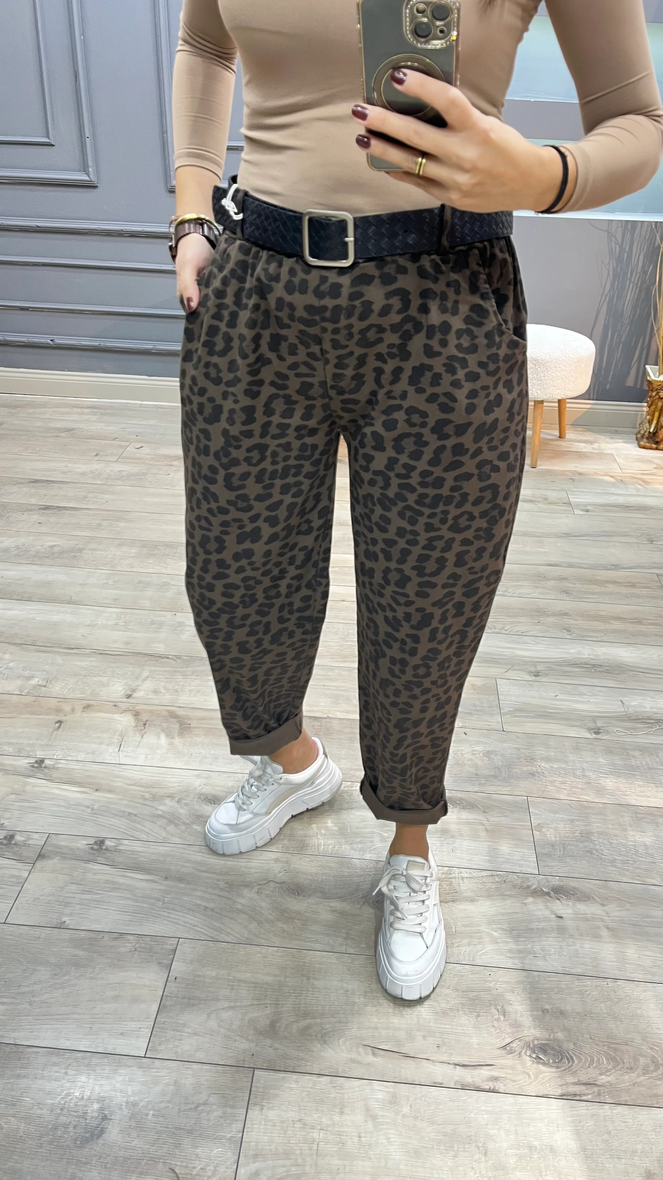 leopar desenli pantolon