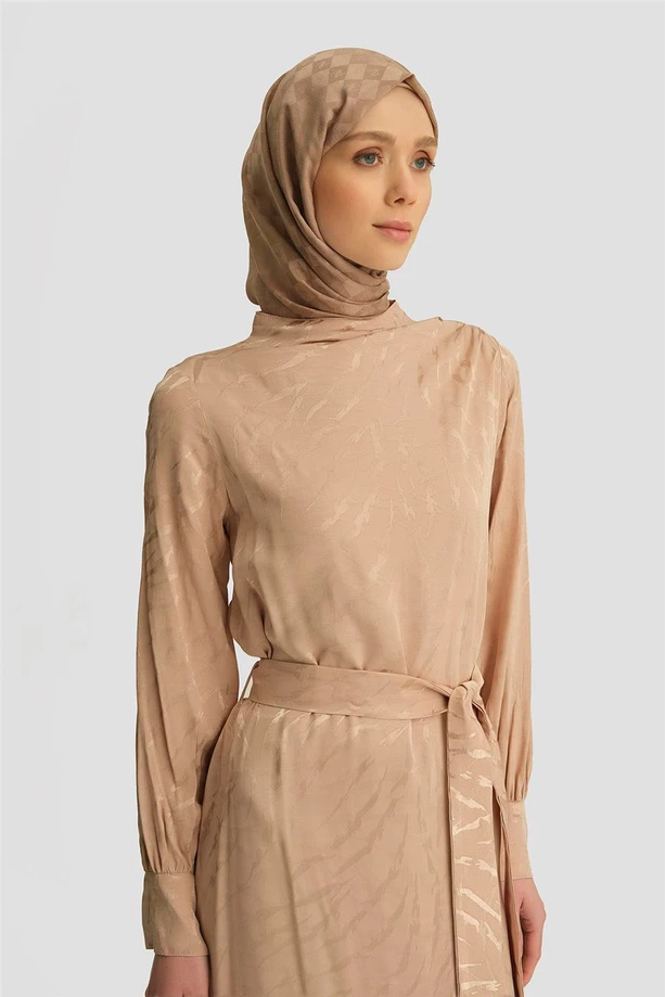 Desenli Saten Elbise Vizon