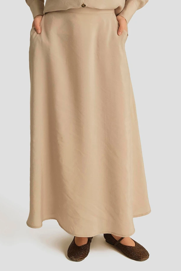 Gömlek Yakalı Etekli Takım