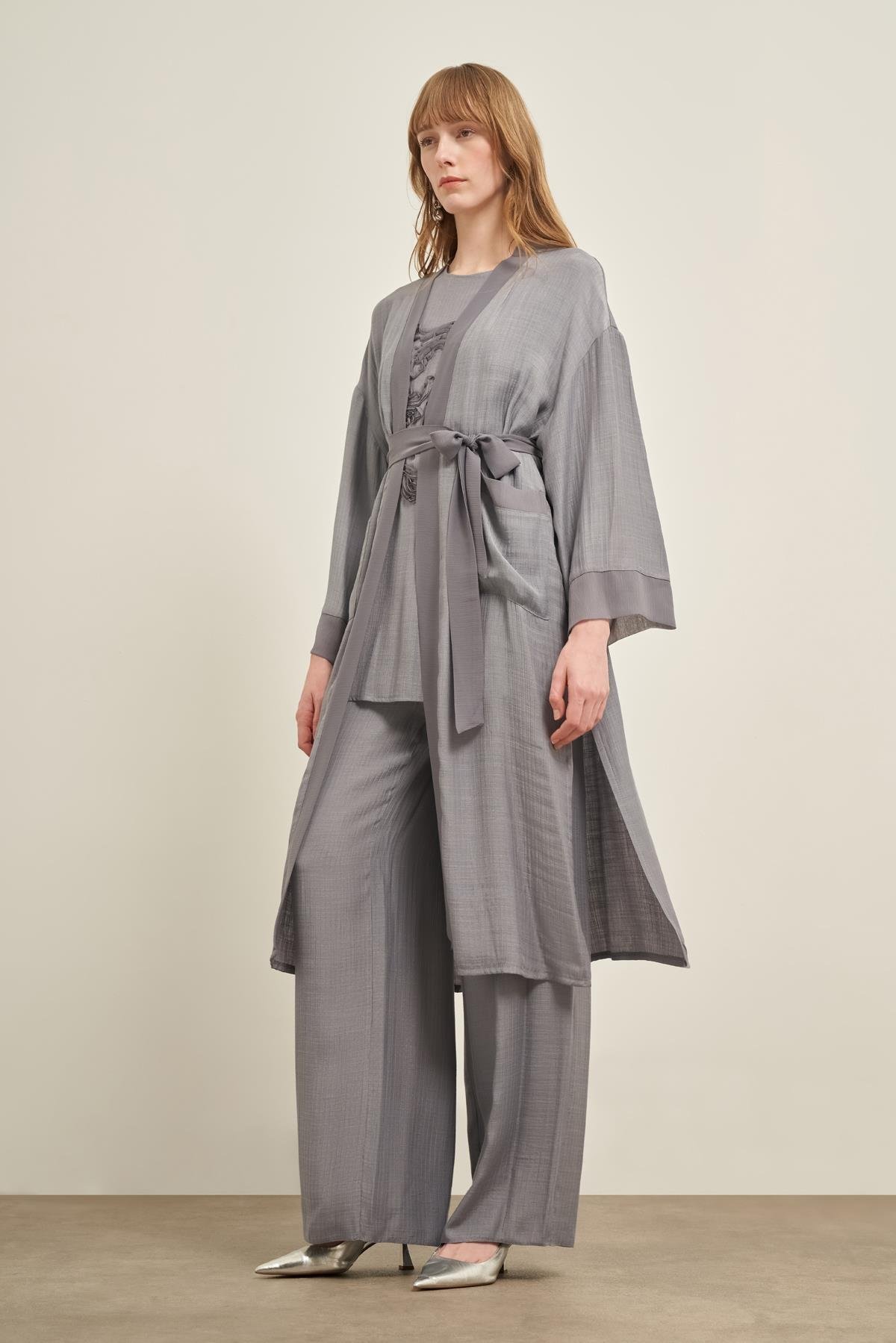 Kadın Nakışlı 3'lü Keten Takım - Gri