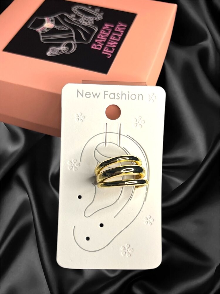 Gold earcuff