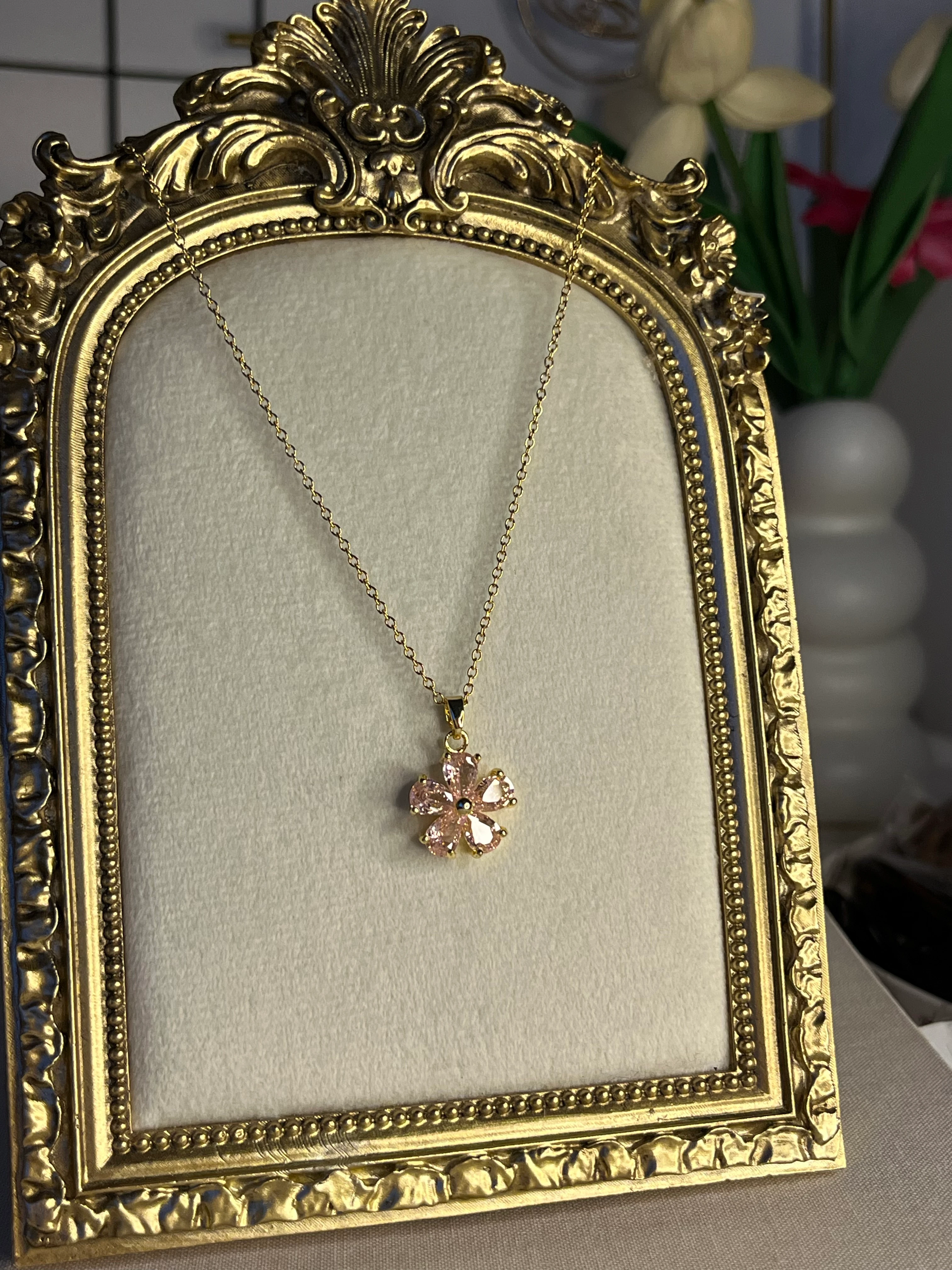 Gold çiçek kolye