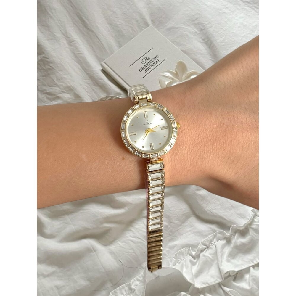 Beyaz kristal saat gold
