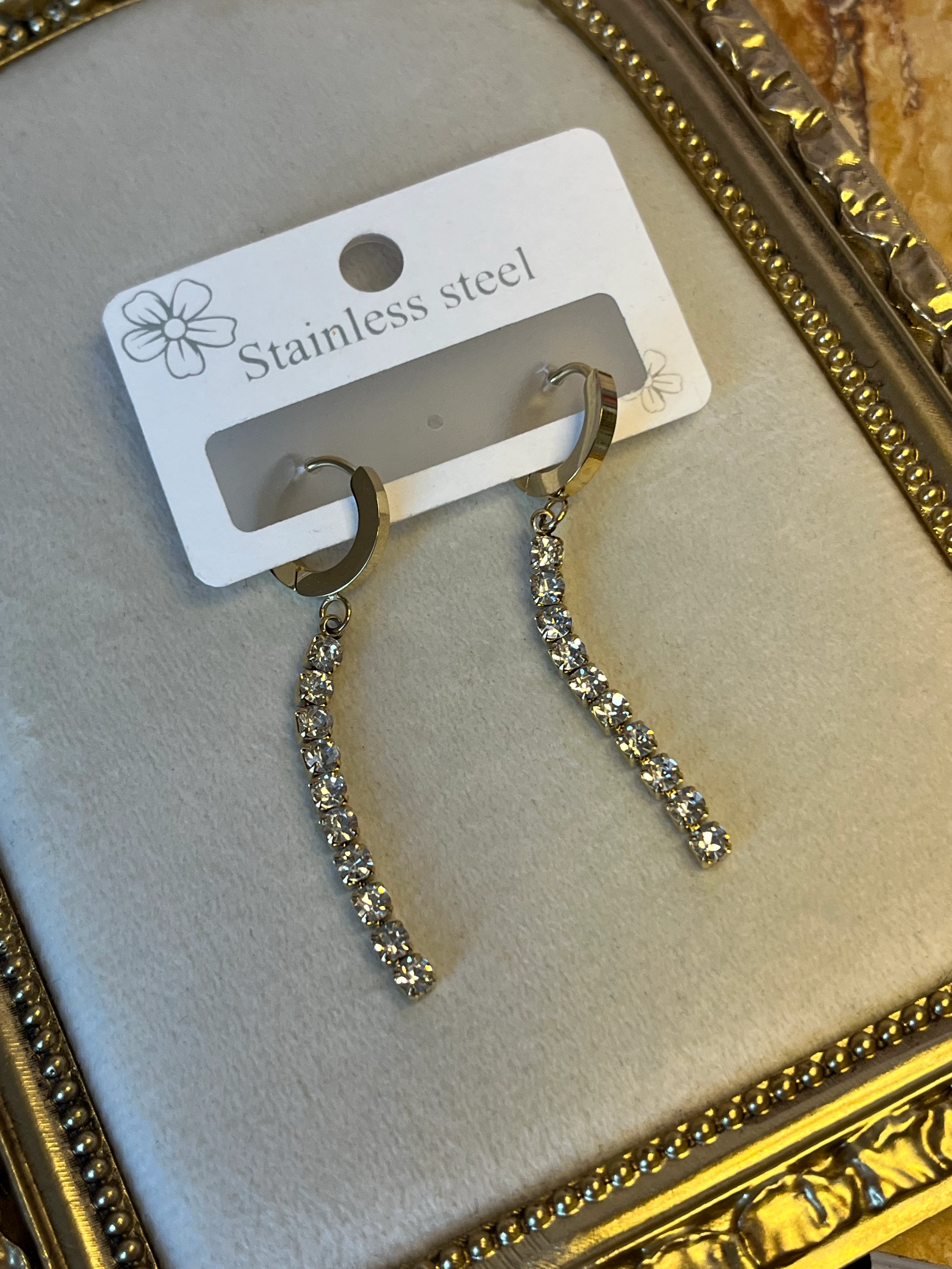 Işıltı gold küpe