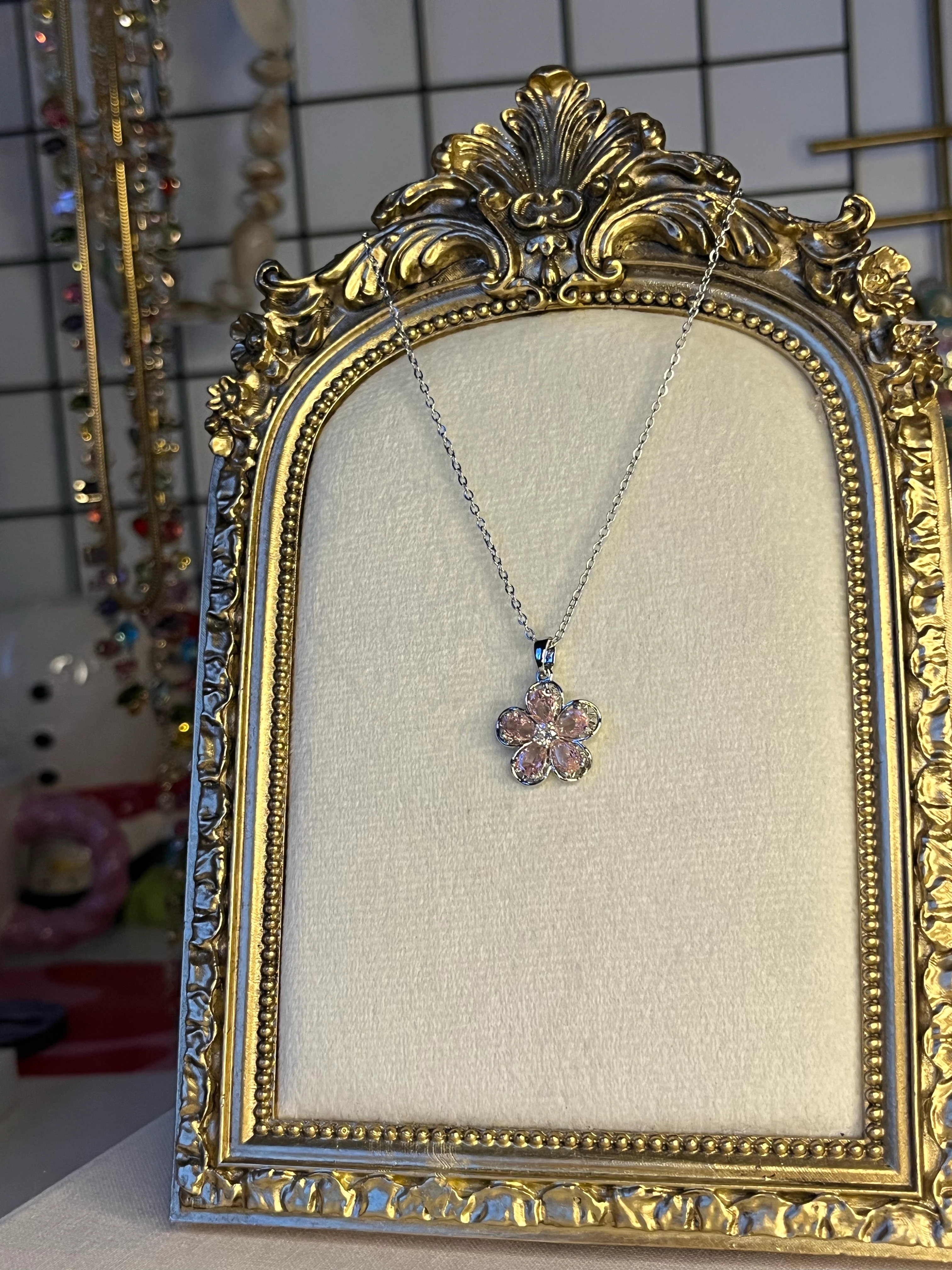 Silver çiçek kolye