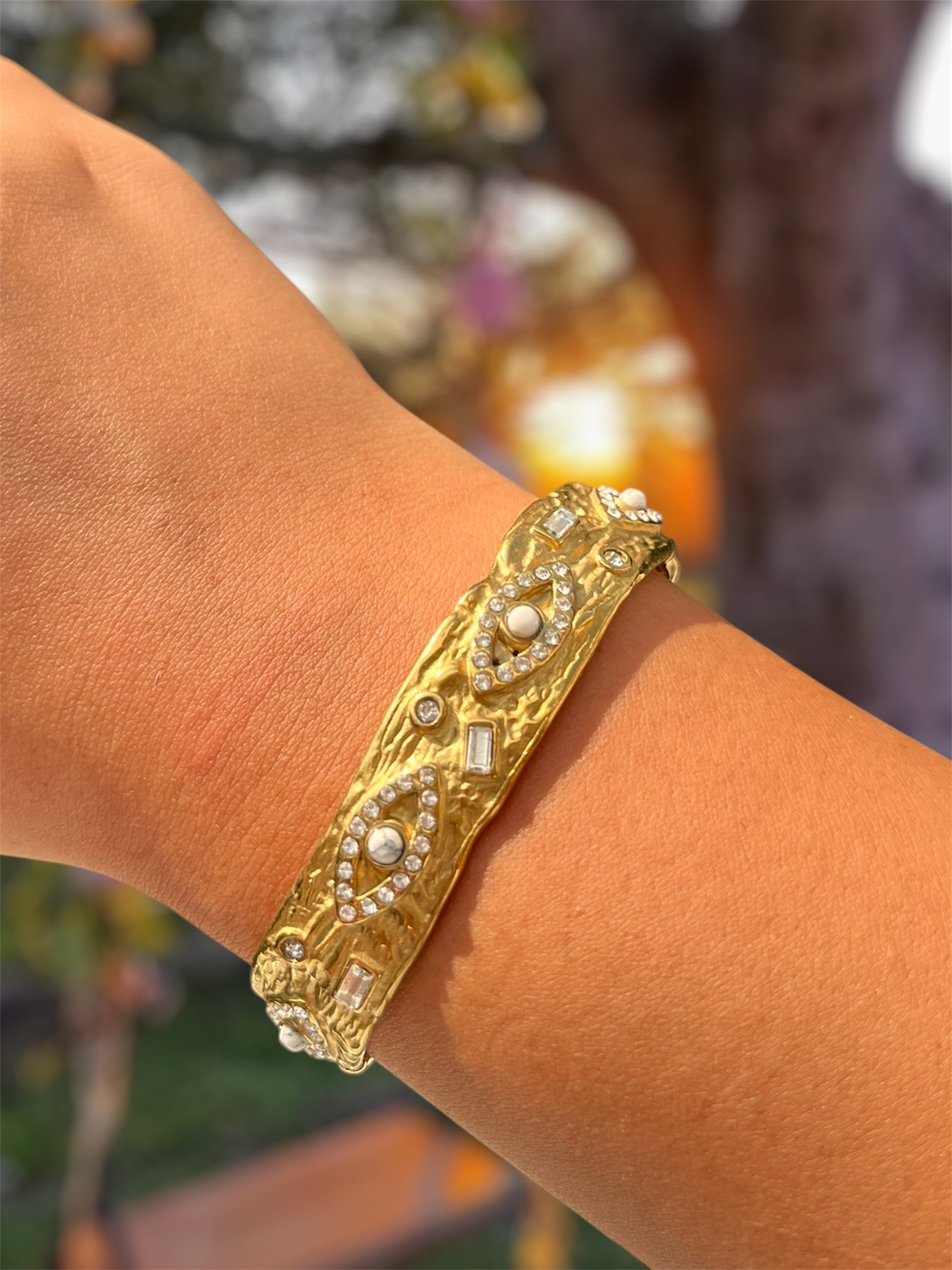 Gold vintage kelepçe 