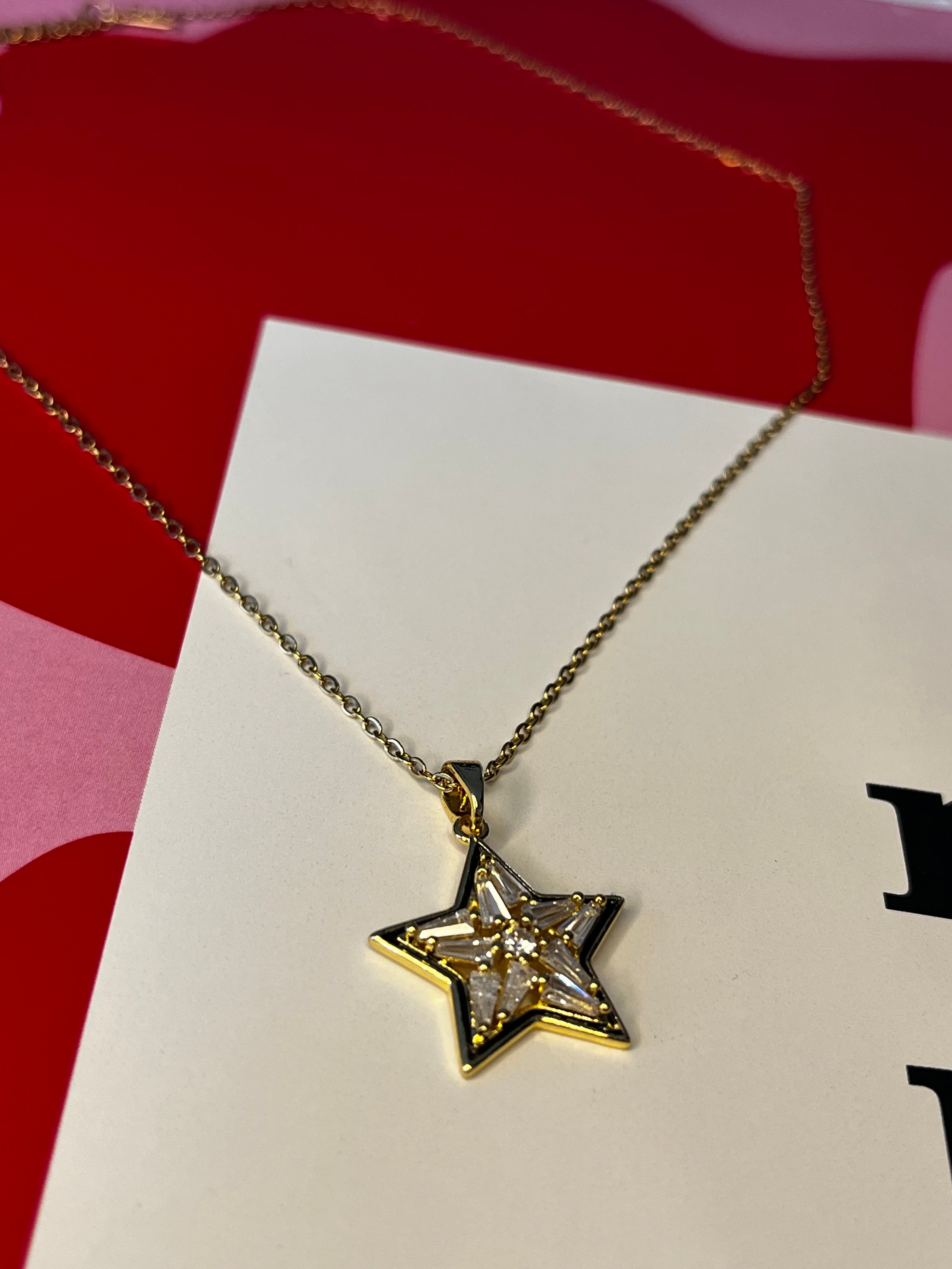 gold yıldız kolye