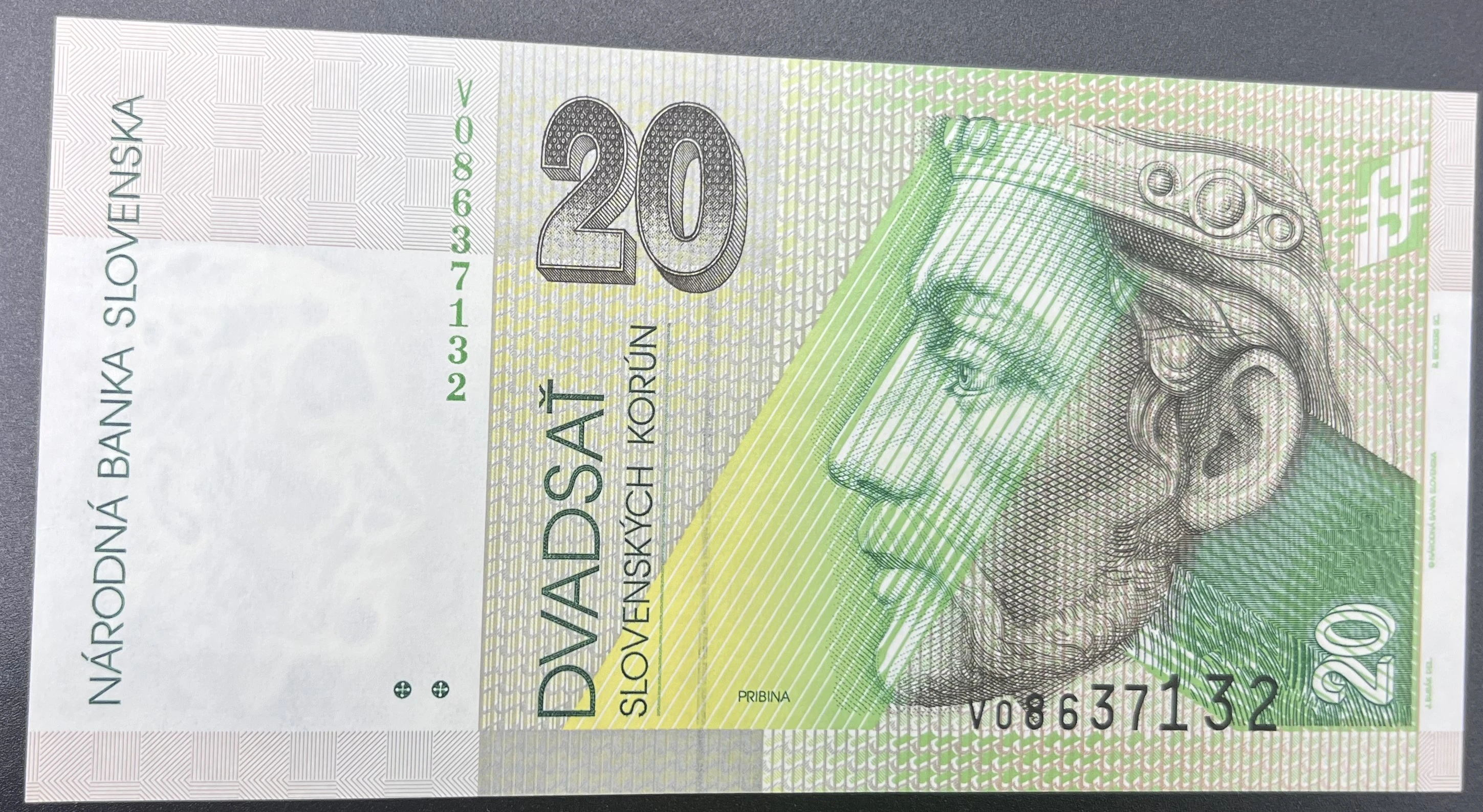 SLOVAKYA  20  KORUN  (2004)-ÇİL
