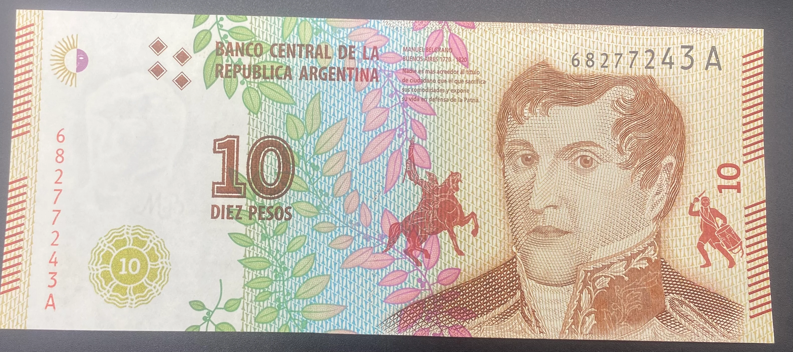 ARJANTİN  10 PESOS   (2011)-ÇİL