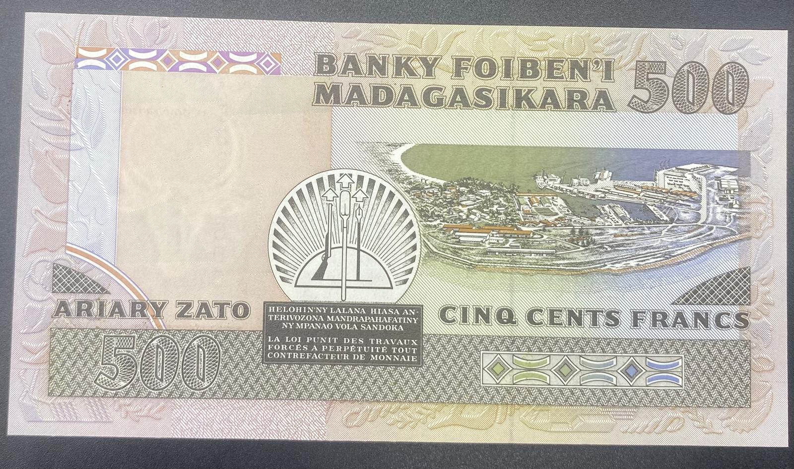 MADAGASKAR>500.00>ARİARİ