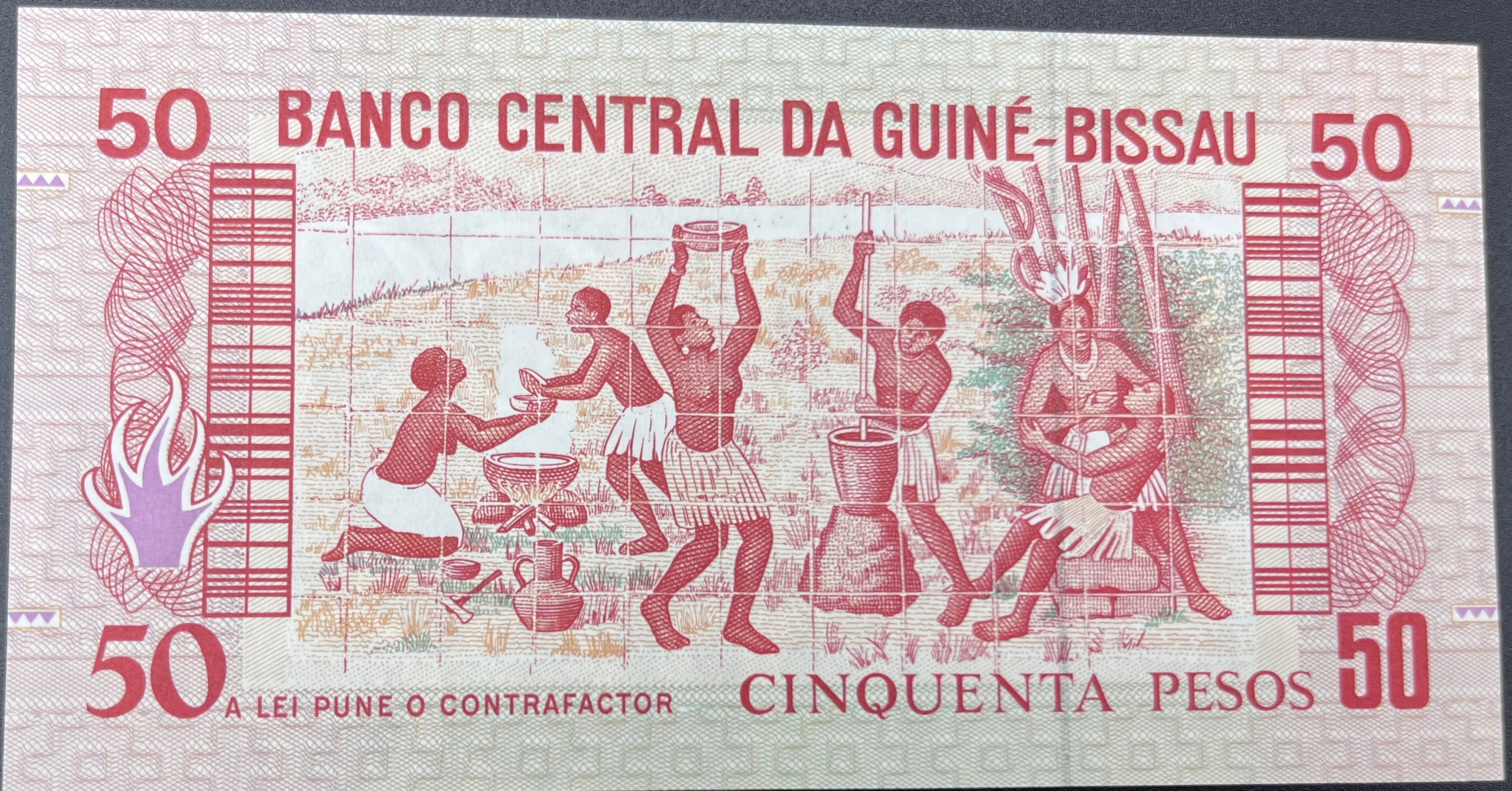 GİNE BAUS>50.00>PESOS