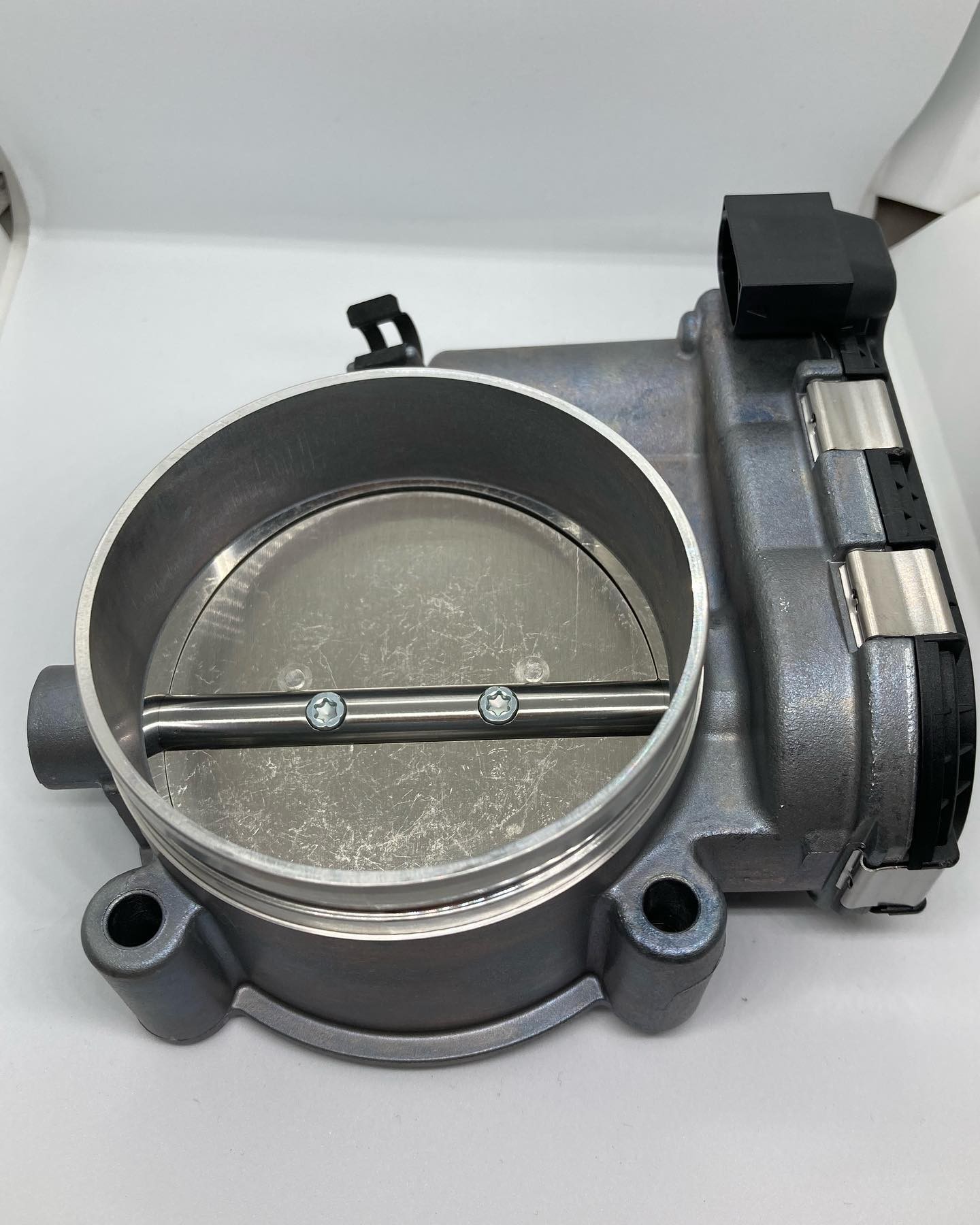 Bosch 82mm Elektronik Gaz Kelebeği