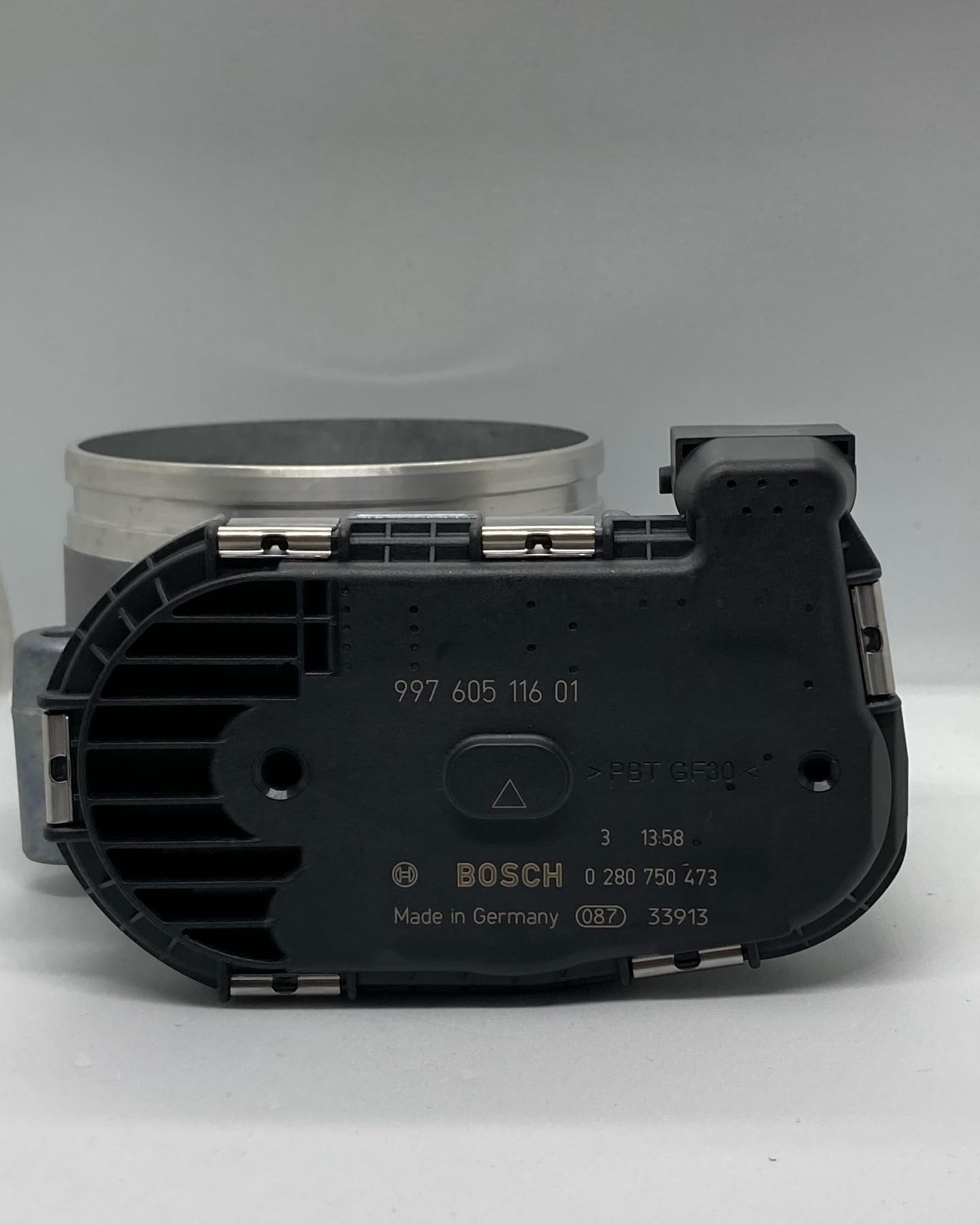 Bosch 82mm Elektronik Gaz Kelebeği