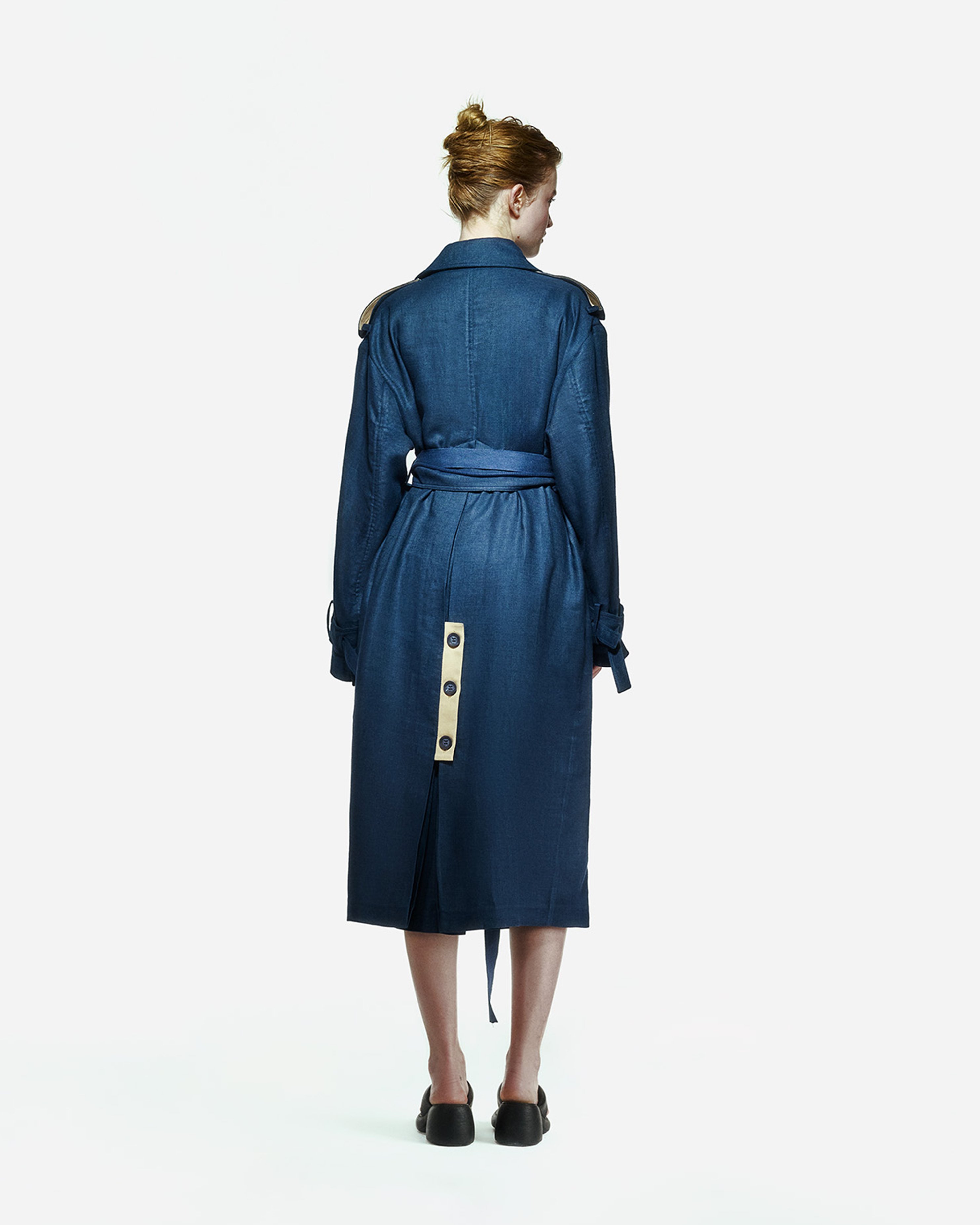 Ise Trenchcoat in Underwater Blue