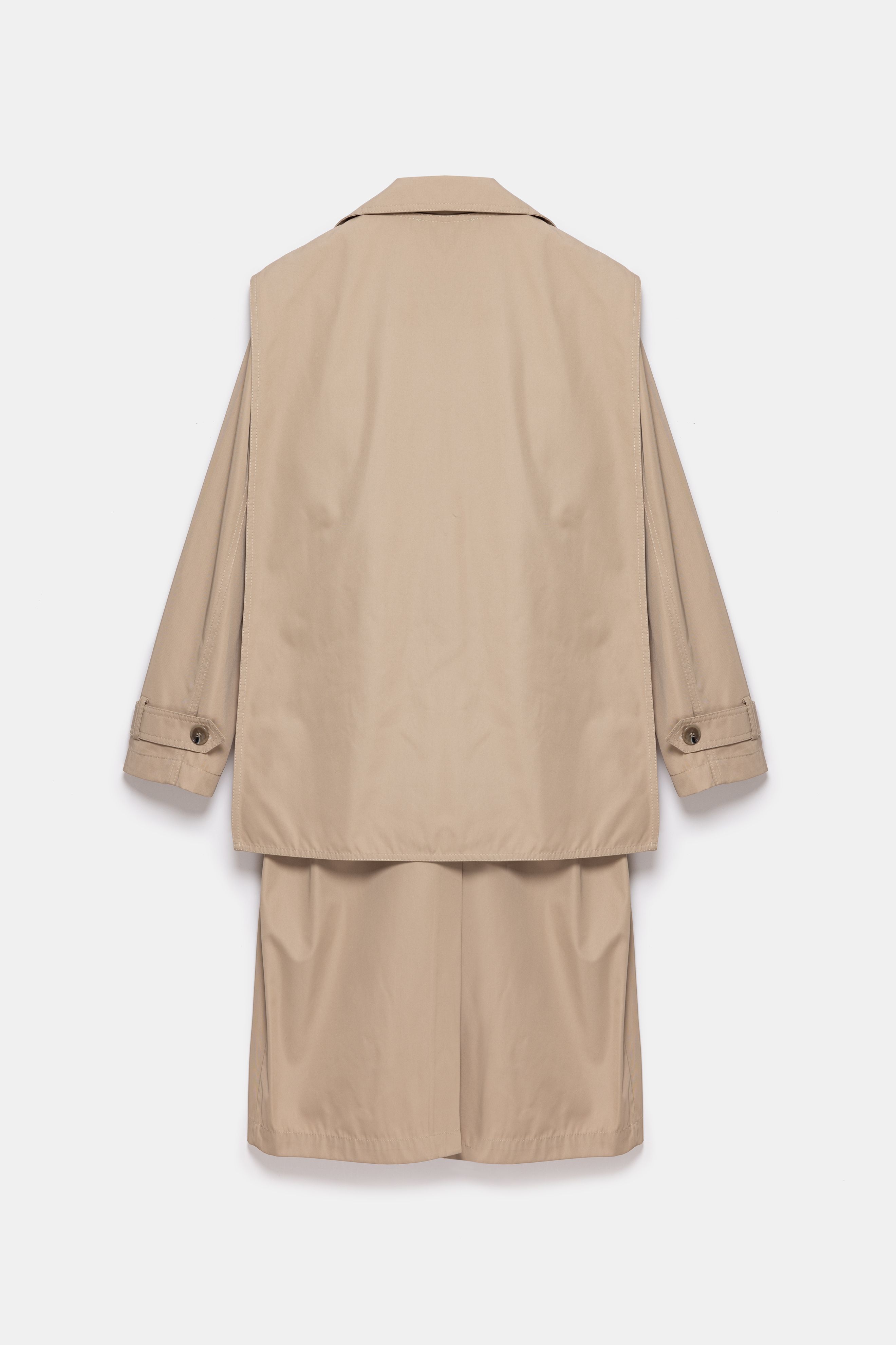 Beatrice Asymmetric Piece Trenchcoat - Light Beige