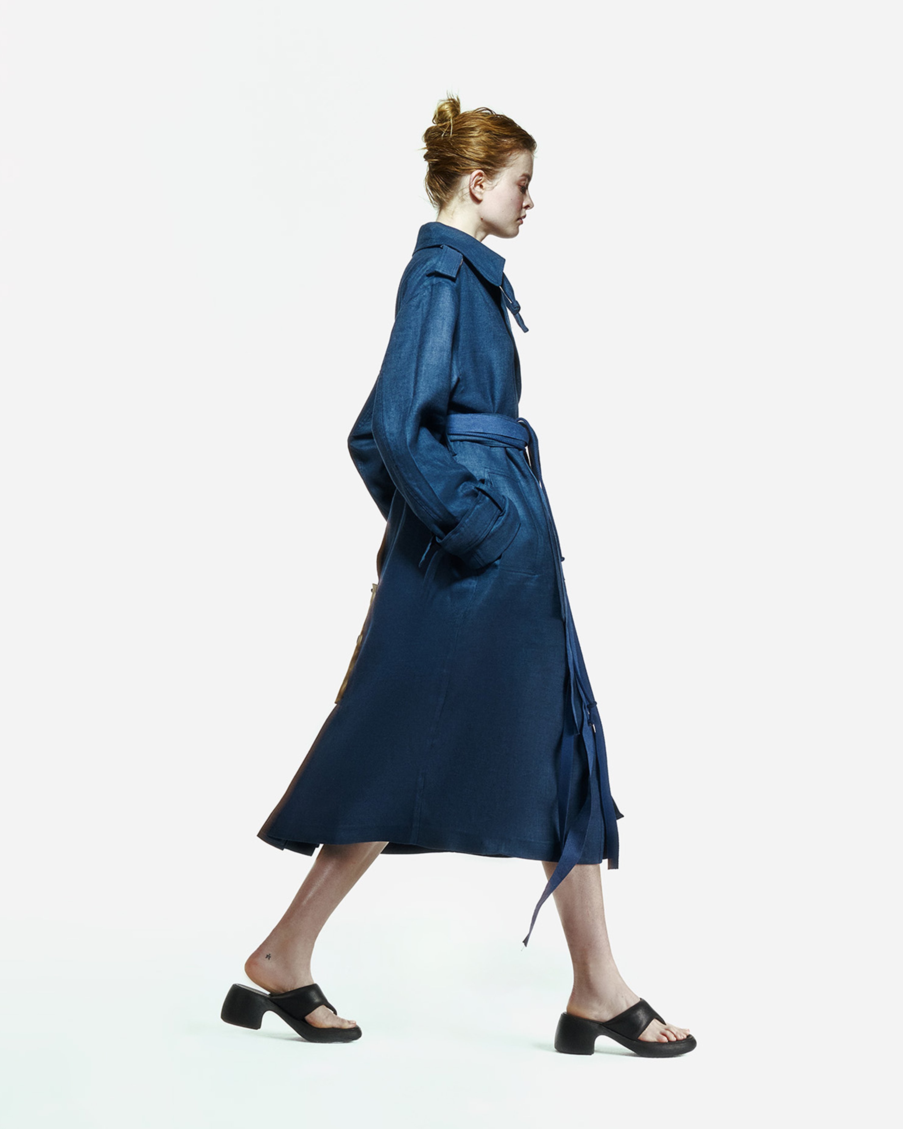 Ise Trenchcoat in Underwater Blue