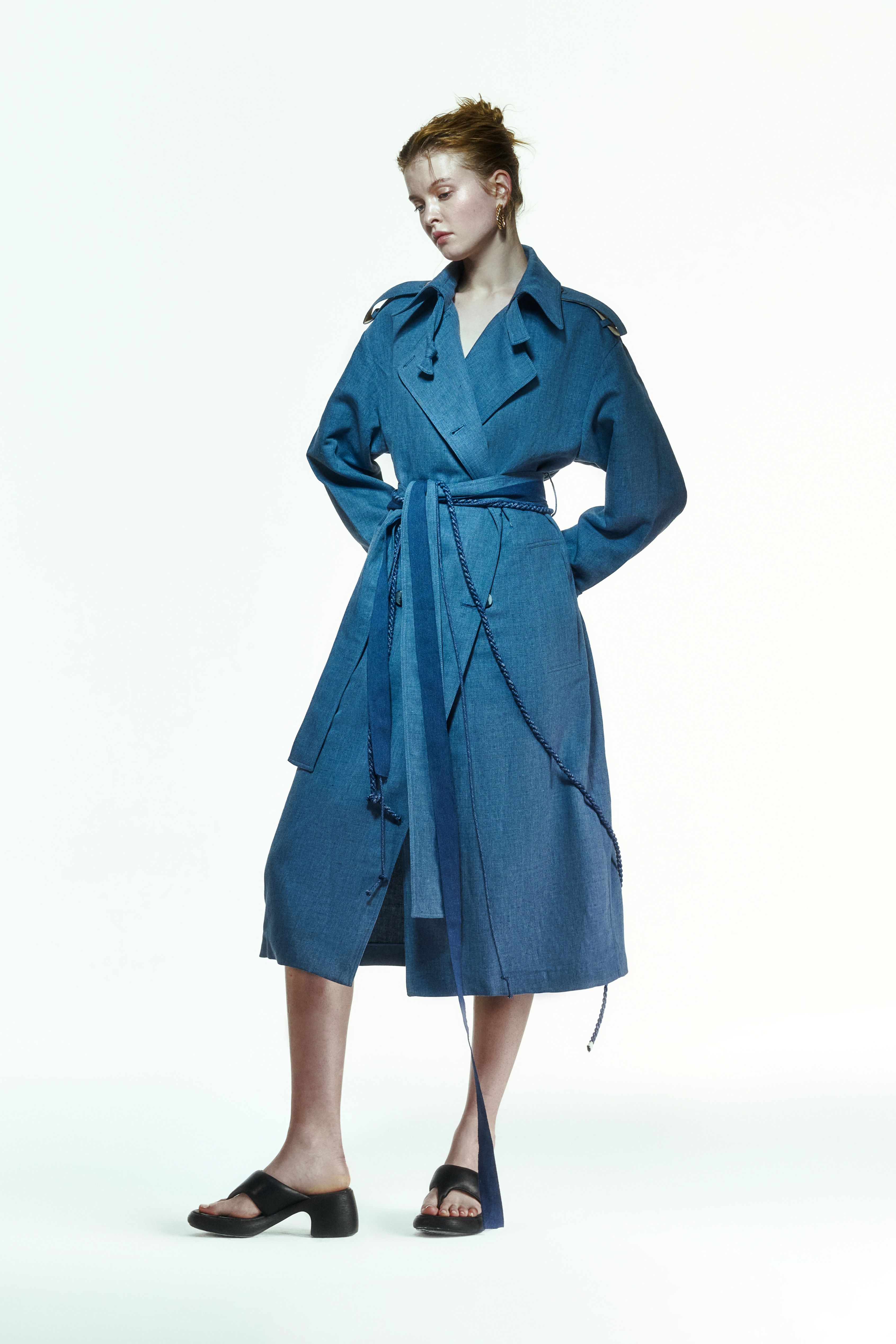 Ise Trenchcoat in Denim Blue