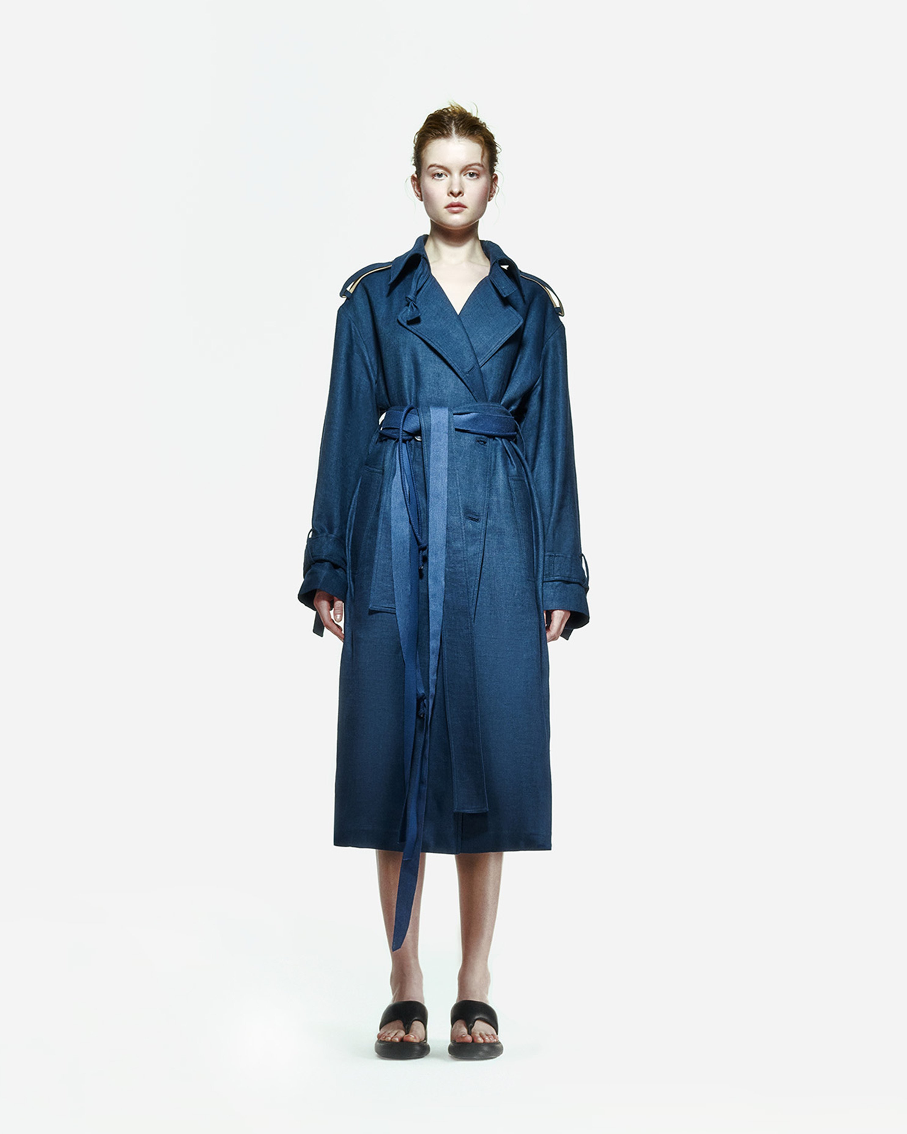 Ise Trenchcoat in Underwater Blue