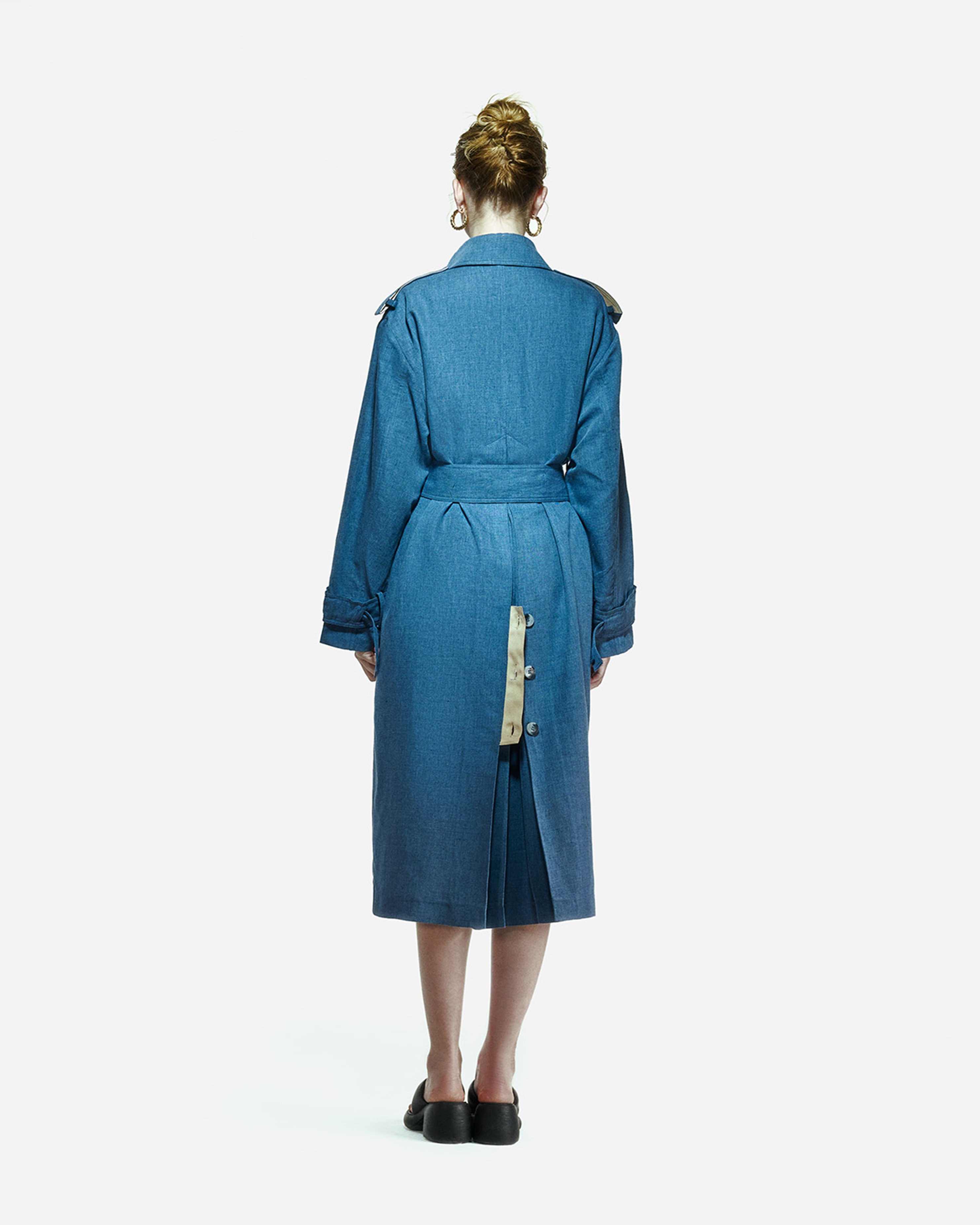 Ise Trenchcoat in Denim Blue