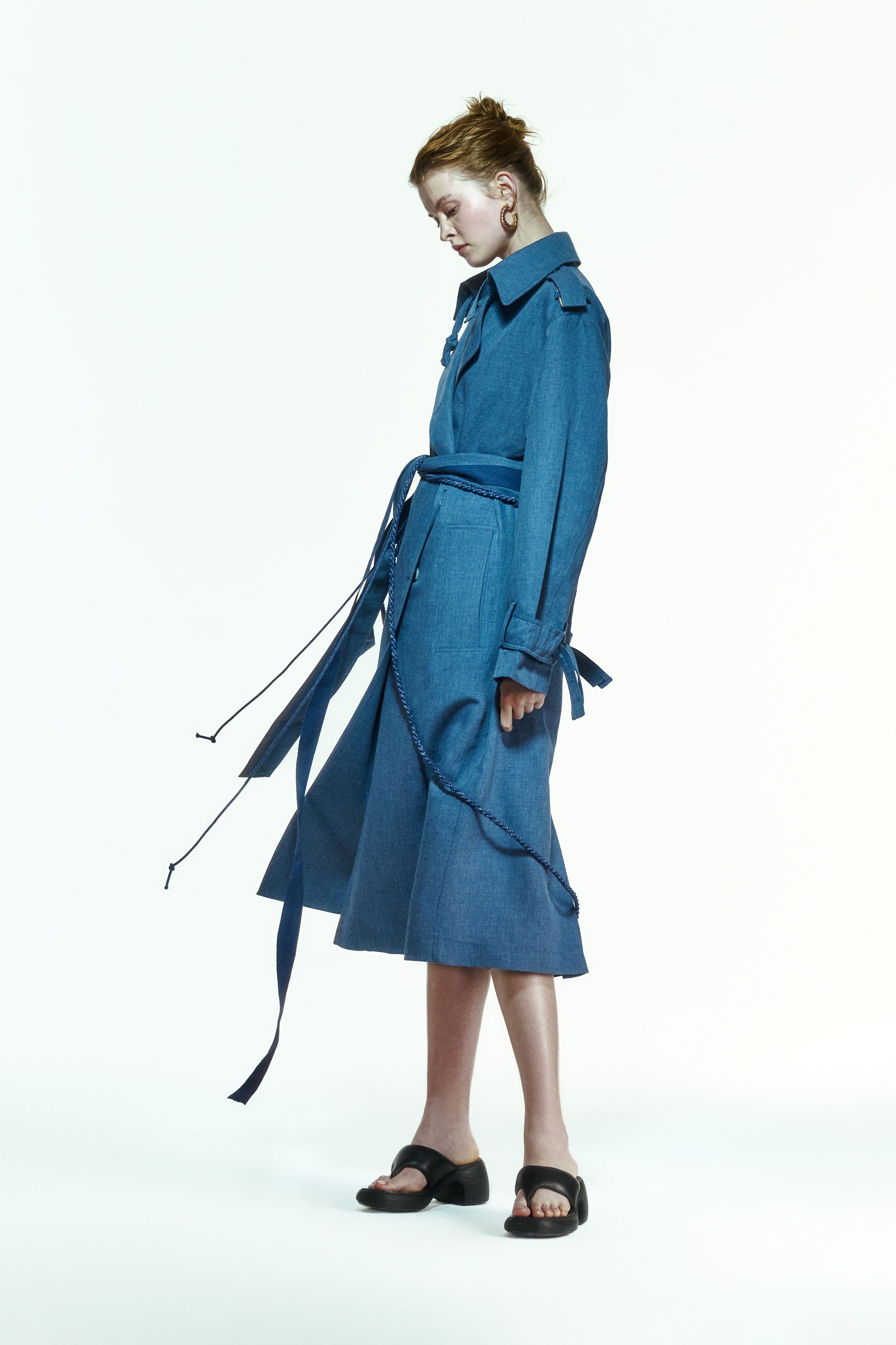 Ise Trenchcoat in Denim Blue