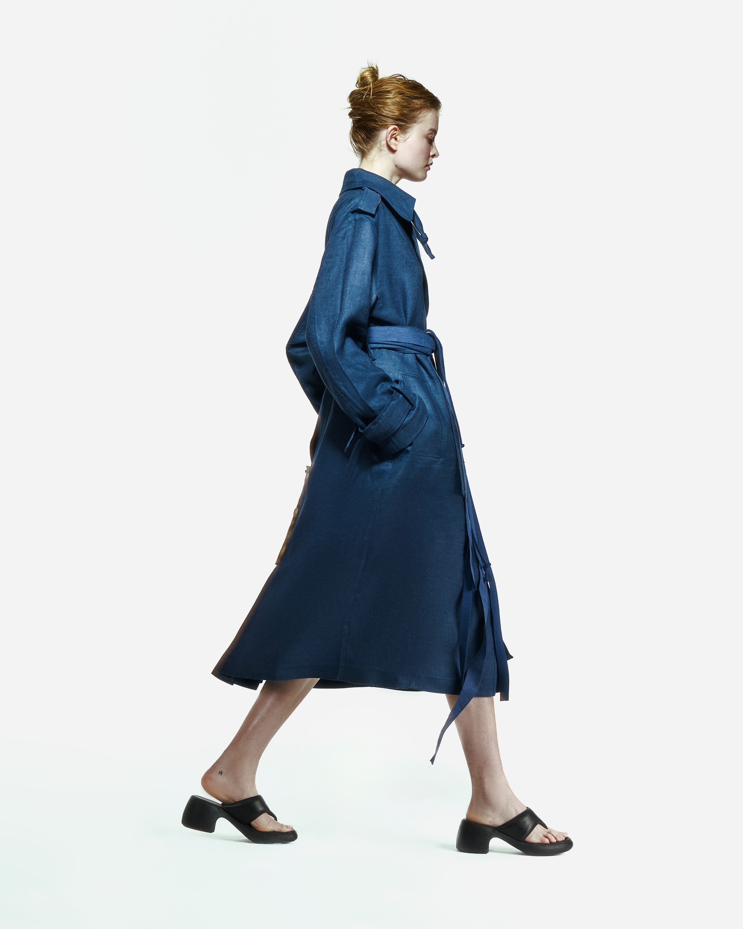 Ise Trenchcoat in Underwater Blue