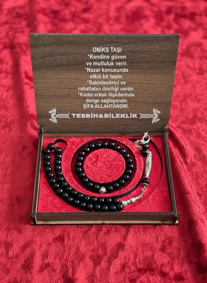 Dekomina Ahşap Kutulu Tesbih ve Bileklik Set - Oniks Taşı
