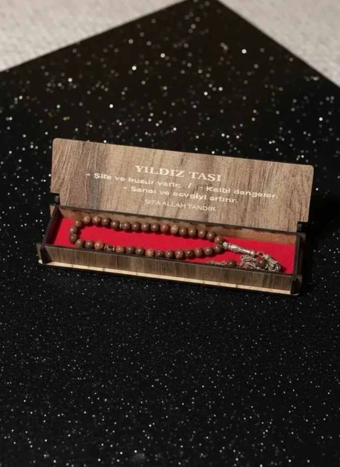 Dekomina Ahşap Kutulu Doğal Taş Tespih - Kahve Yıldız Taşı