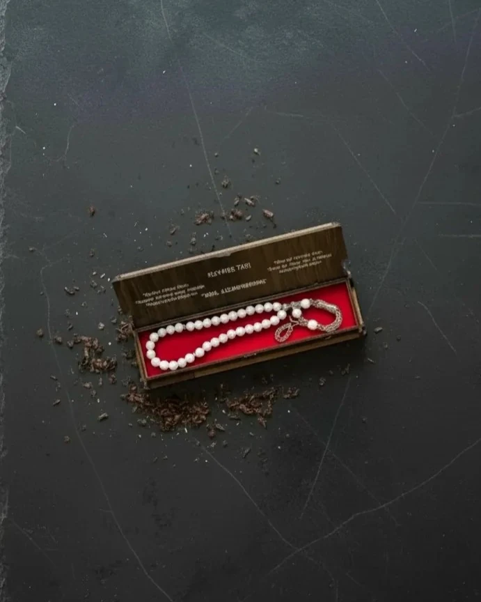 Dekomina Ahşap Kutulu Doğal Taş Tespih - Kuvars Taşı