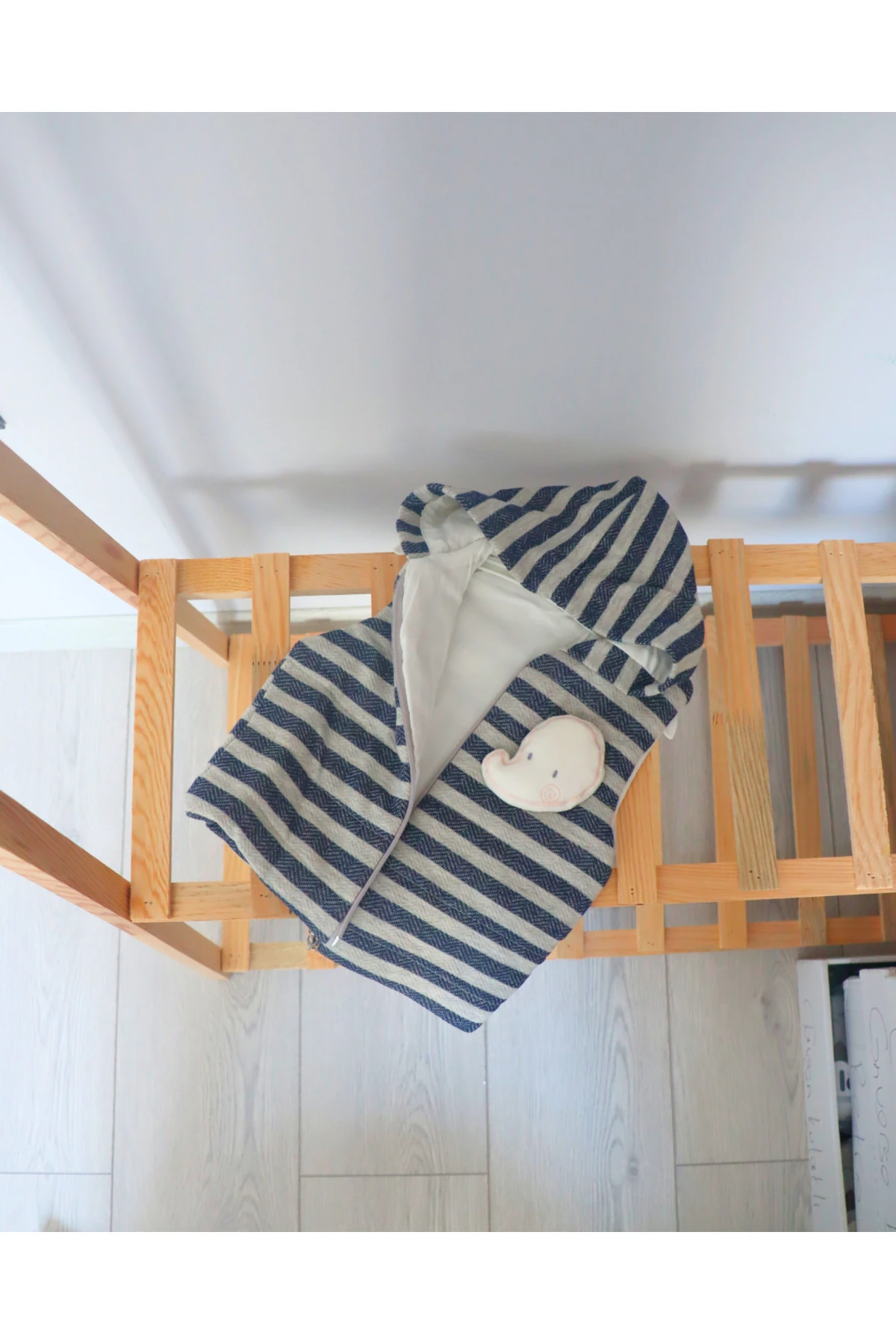 Tasarım Desenli ŞIk ve Rahat Erkek Kız Bebek Elyaflı Yelek - lacivert