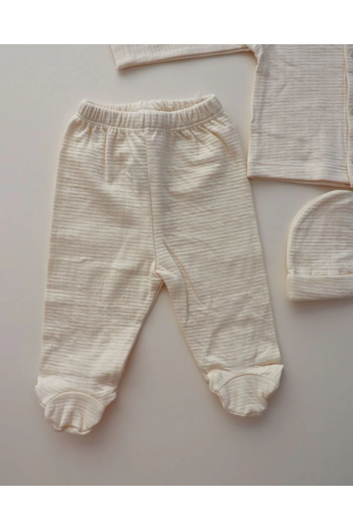 Sade ve Şık Yenidoğan Kız Erkek Bebek Kışlık Üç Parça Zıbın Takım