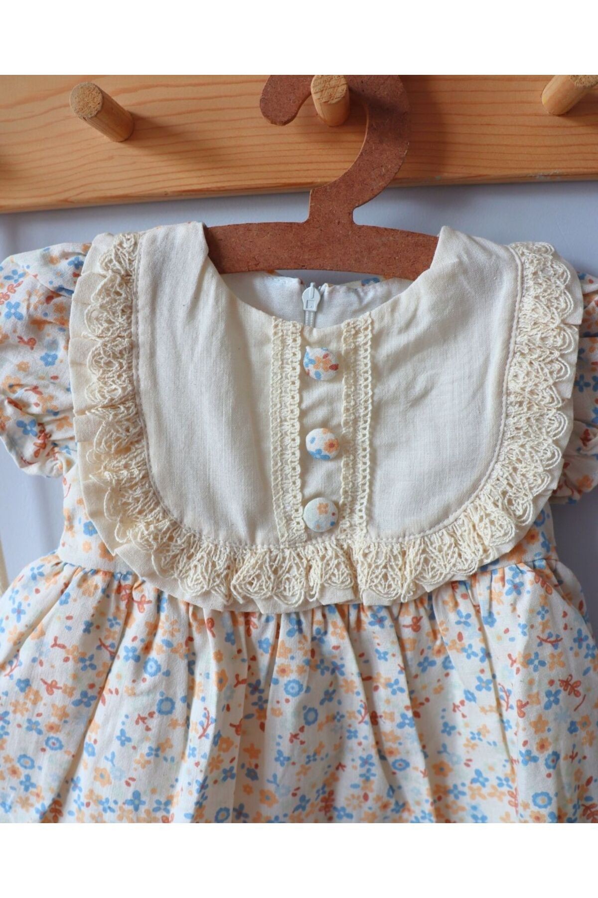 Çıtır Çiçek Desenli Vintage Astarlı ve Tütülü Kız Bebek Elbisesi