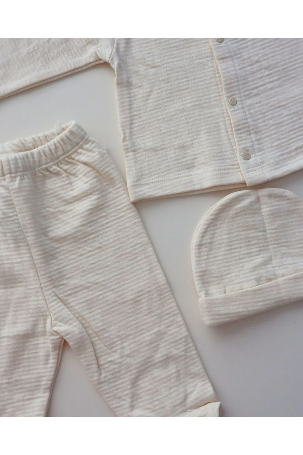 Sade ve Şık Yenidoğan Kız Erkek Bebek Kışlık Üç Parça Zıbın Takım