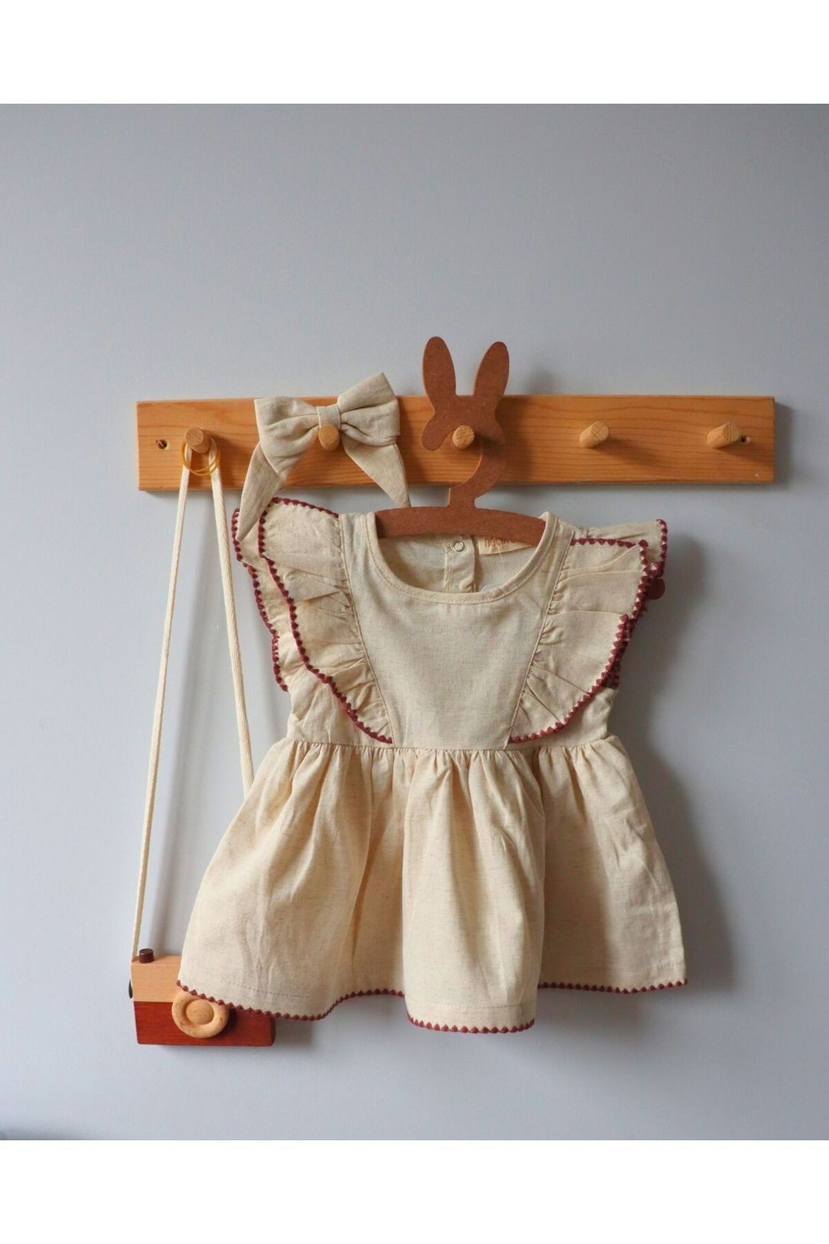 Bayramlık Soft Renk Yumuşacık Keten Kumaş Tasarım Kız Bebek Elbise - bej