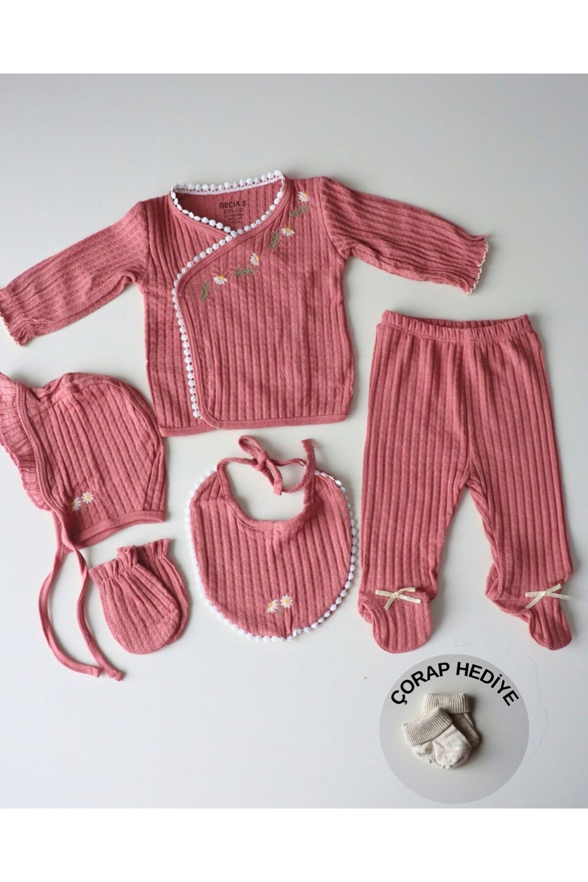 Soft Renkli ve Şık Tasarımlı Naturel Kumaş Kız Bebek 5'li Hastane Çıkış Seti - pembe
