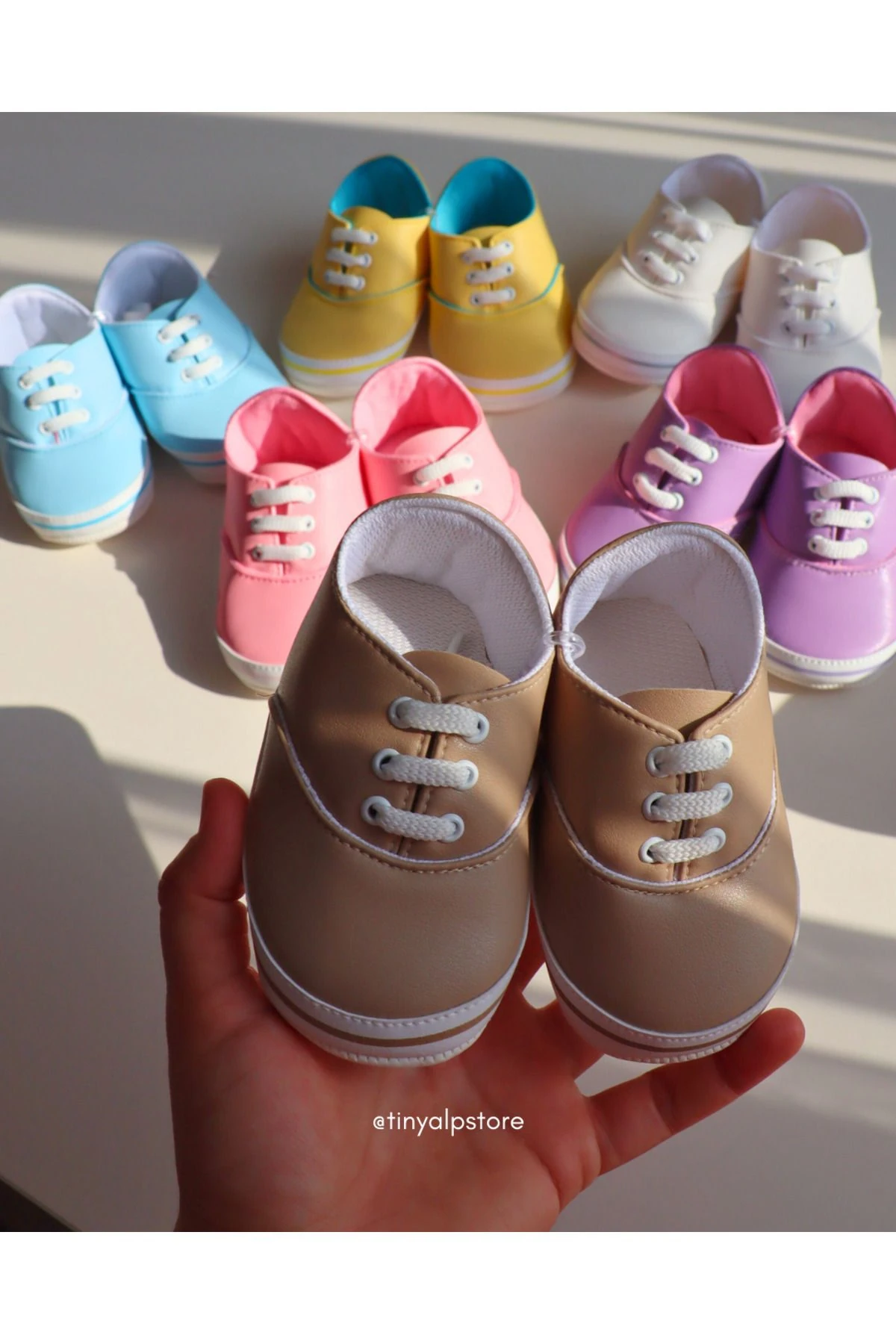 Bayramlık Retro Soft Renkli Tasarım Desenli Tabanı Yumuşacık Renkli Kız Erkek Bebek Ayakkabısı