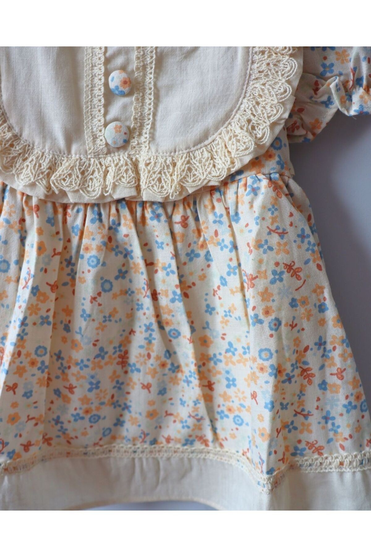 Çıtır Çiçek Desenli Vintage Astarlı ve Tütülü Kız Bebek Elbisesi