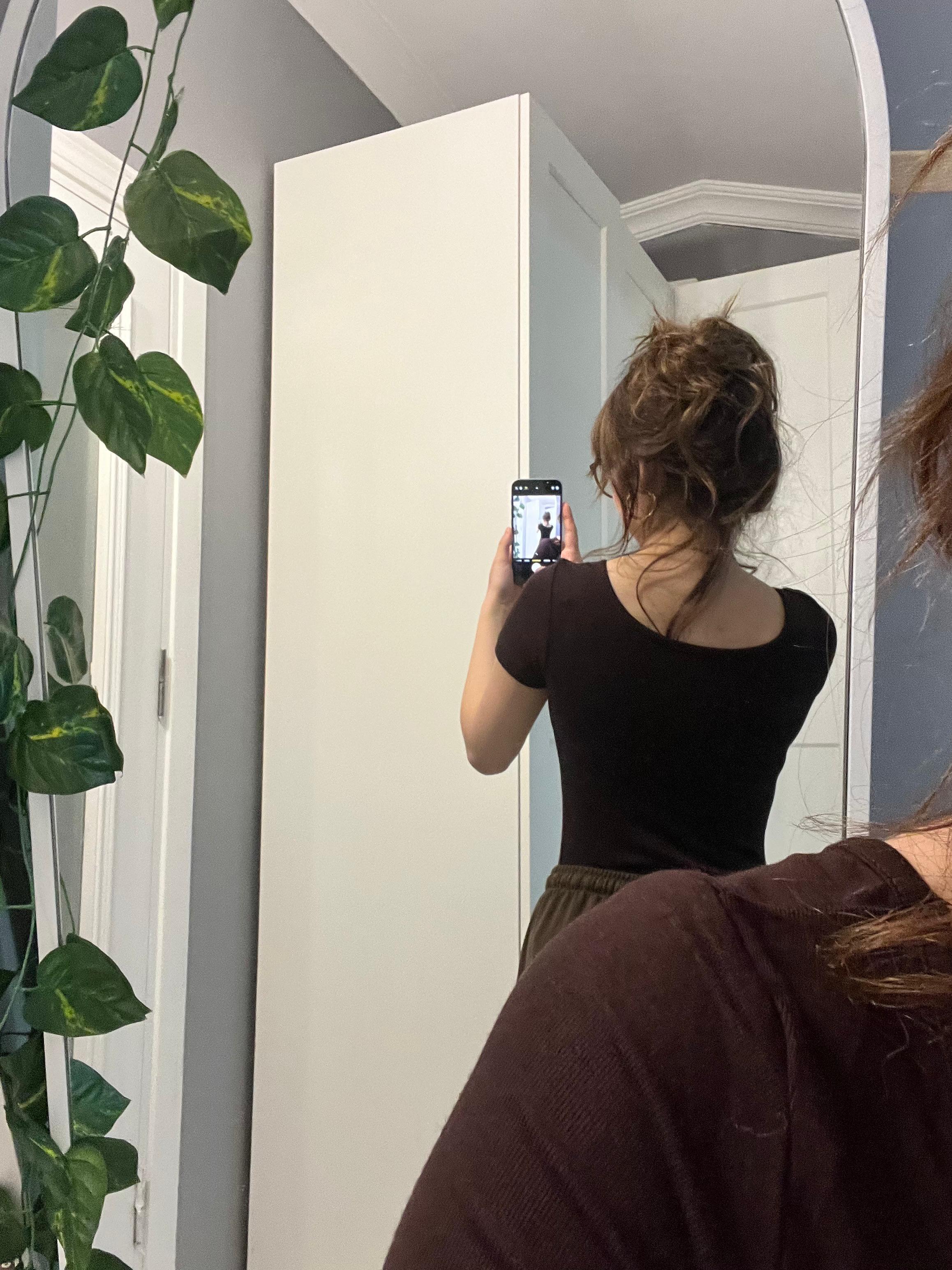 U yaka kısa kollu bluz