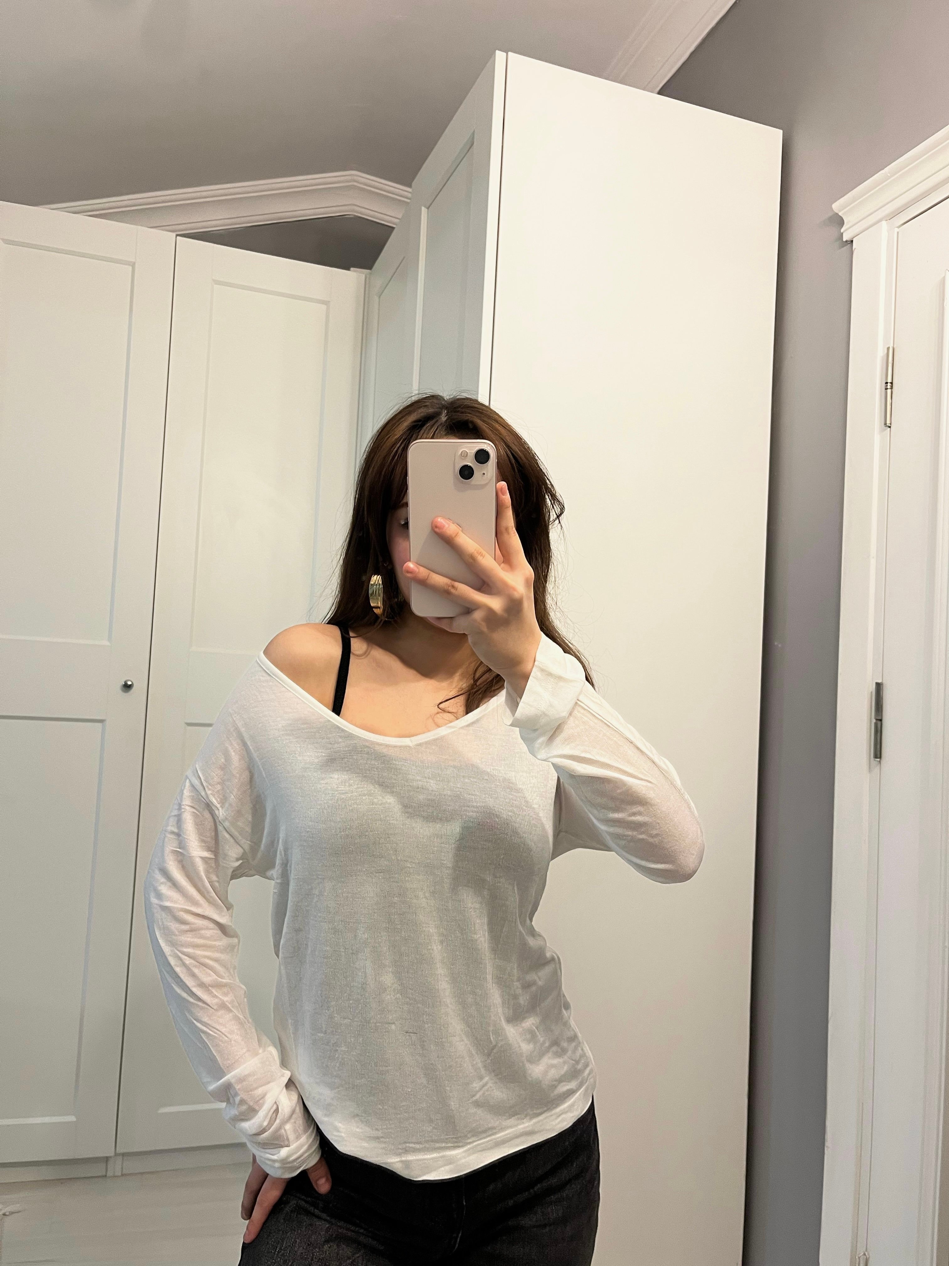 Transparan Beyaz V Yaka Bluz image