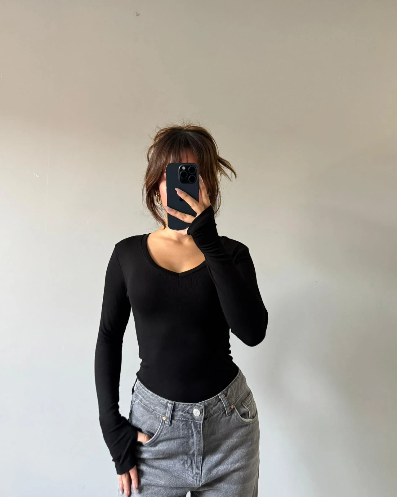 V yaka uzun kollu bluz