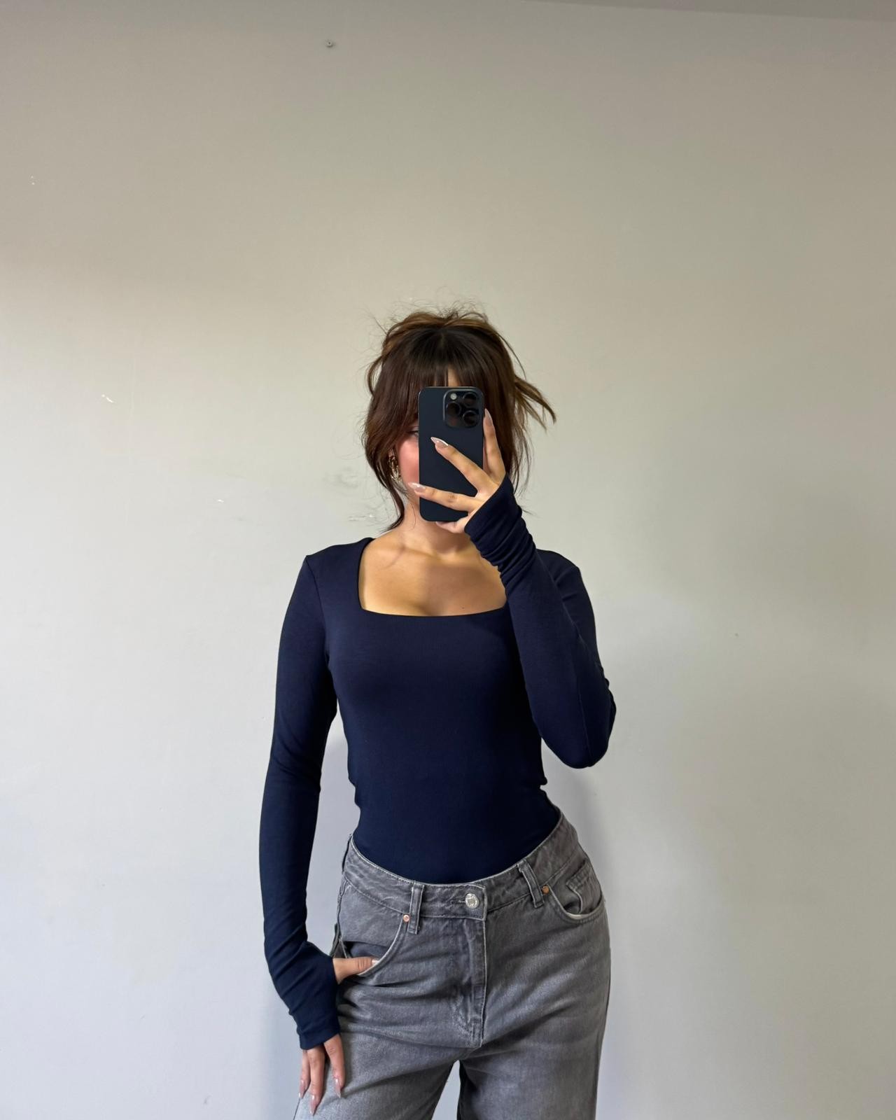 lacivert thumbnail image