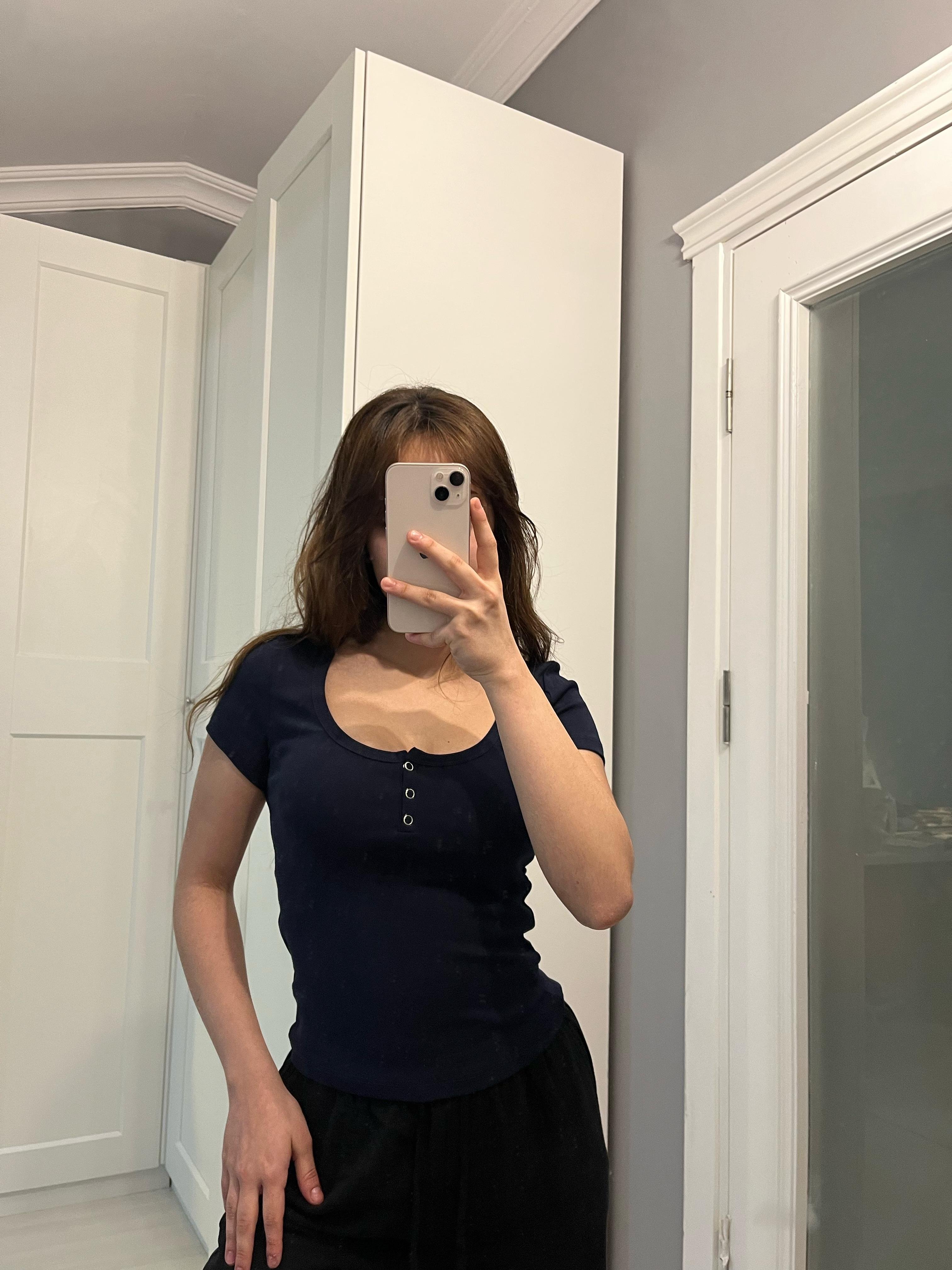 Çıtçıt detaylı lacivert bluz