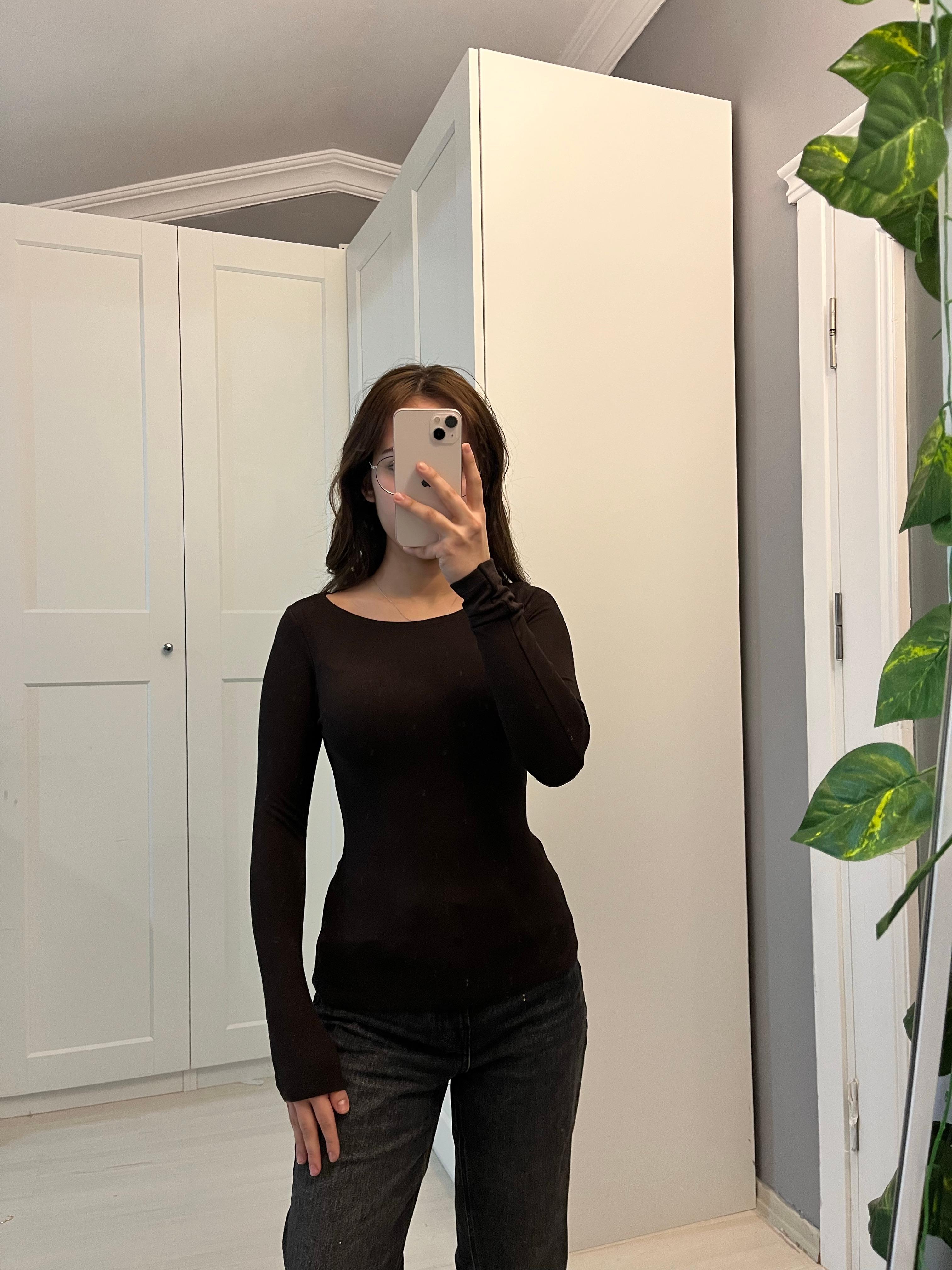 Geniş yaka uzun kollu acı kahve basic image